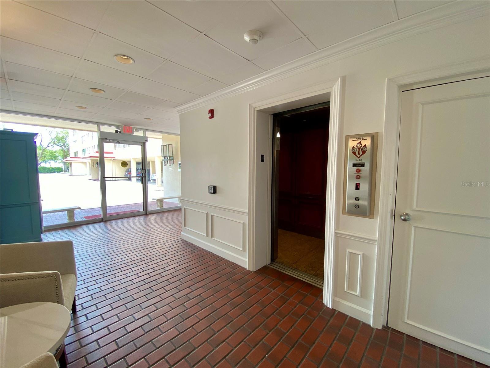 2403 S ARDSON PL #402B — photo 8
