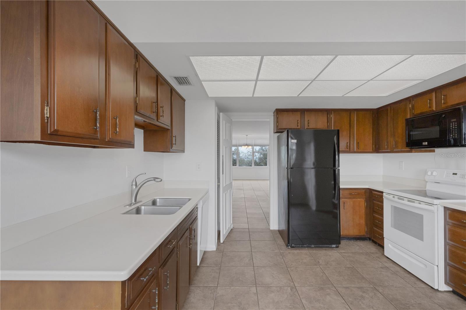 2403 S ARDSON PL #402B — photo 36