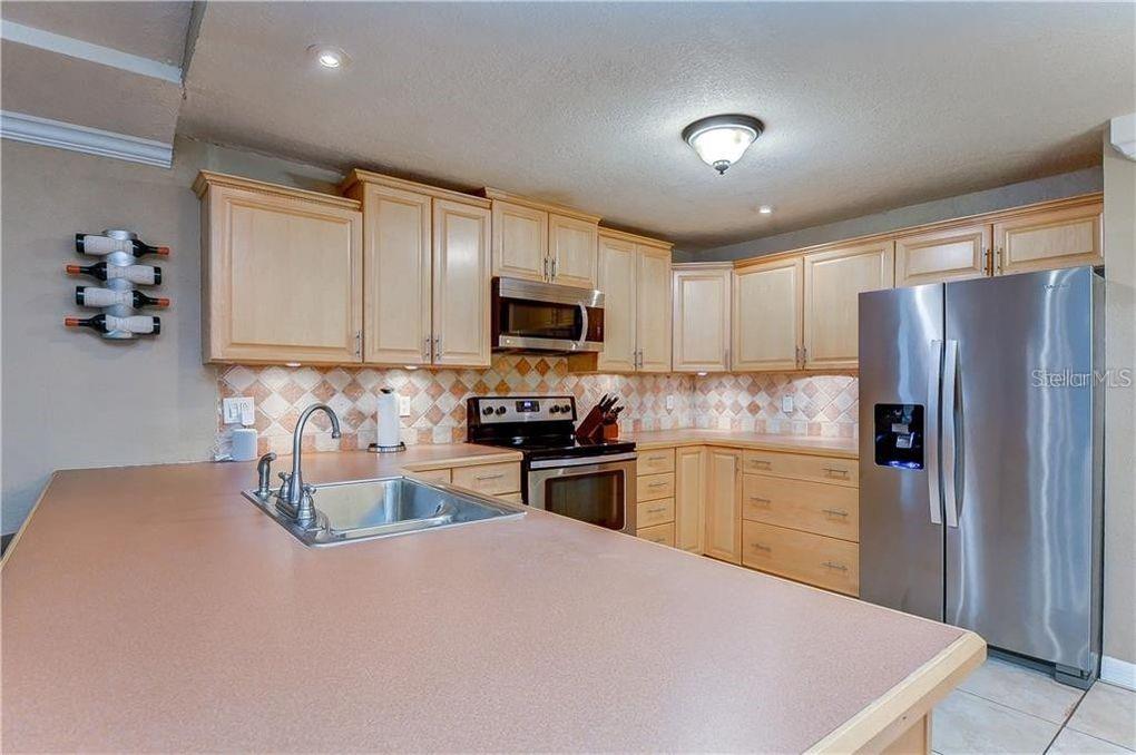 5121 ELLENDALE AVE — photo 9