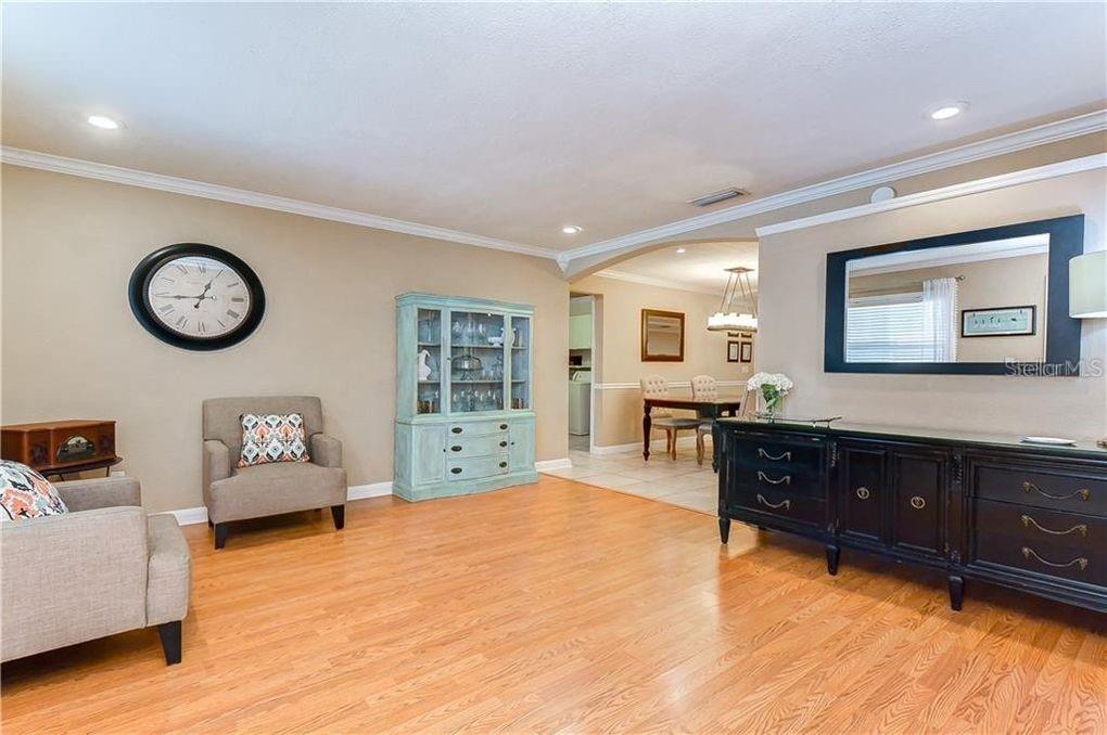 5121 ELLENDALE AVE — photo 4