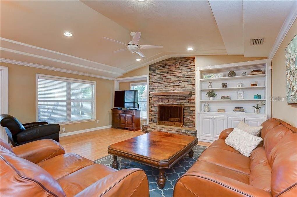 5121 ELLENDALE AVE — photo 12
