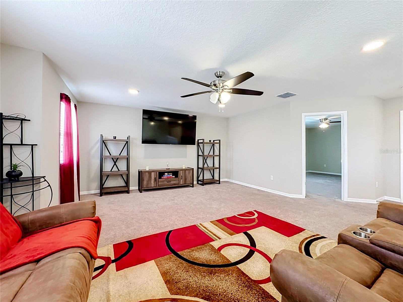 4923 EAGLE ROCK DR — photo 19