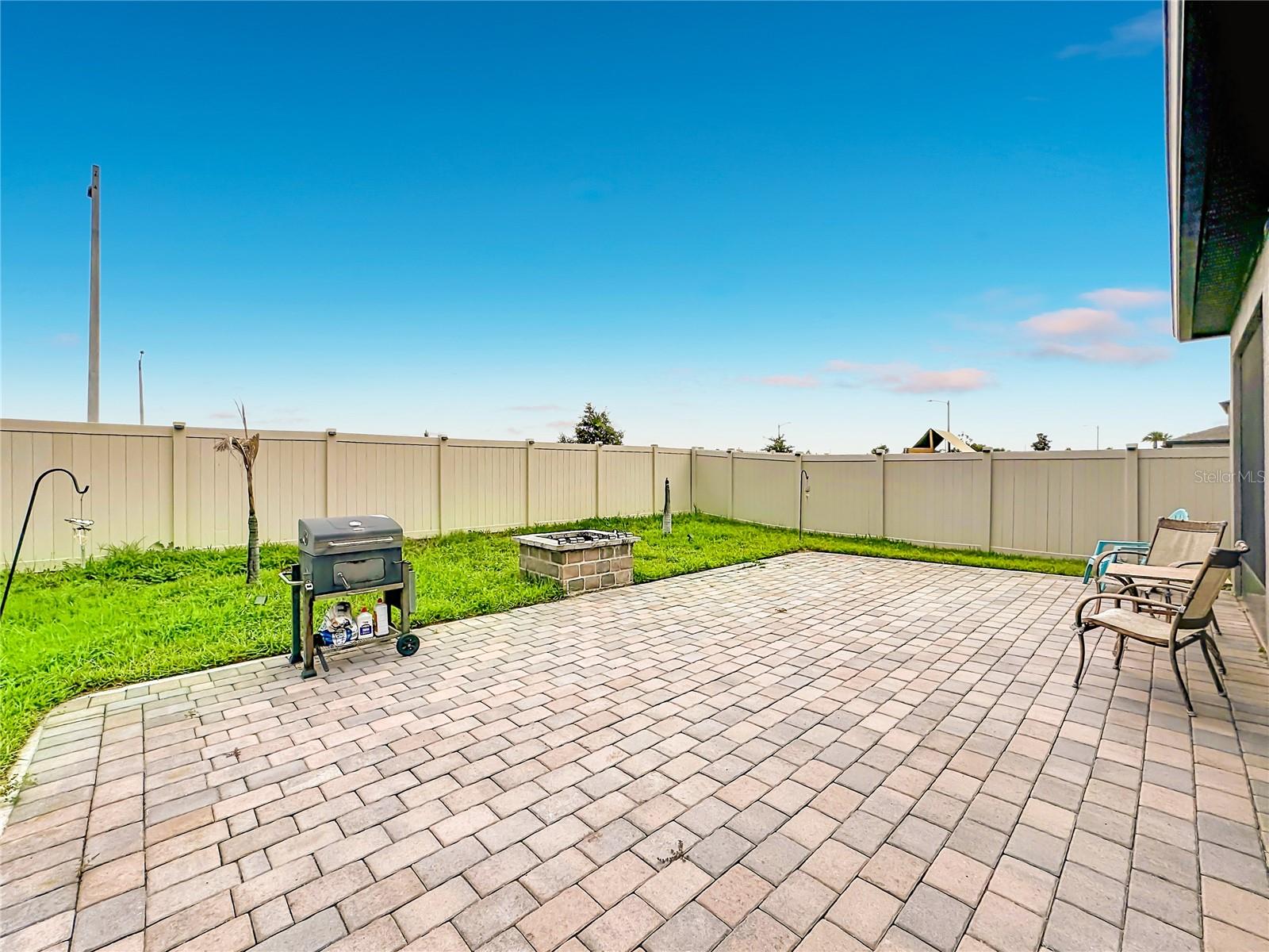 4923 EAGLE ROCK DR — photo 39