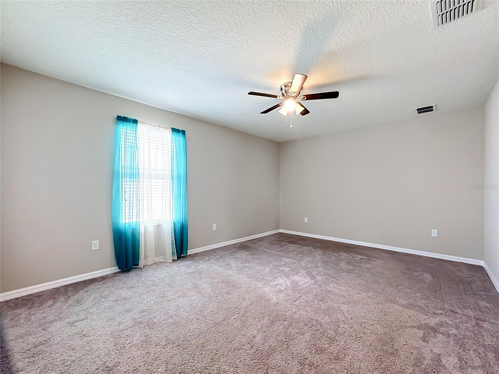 4923 EAGLE ROCK DR — photo 28