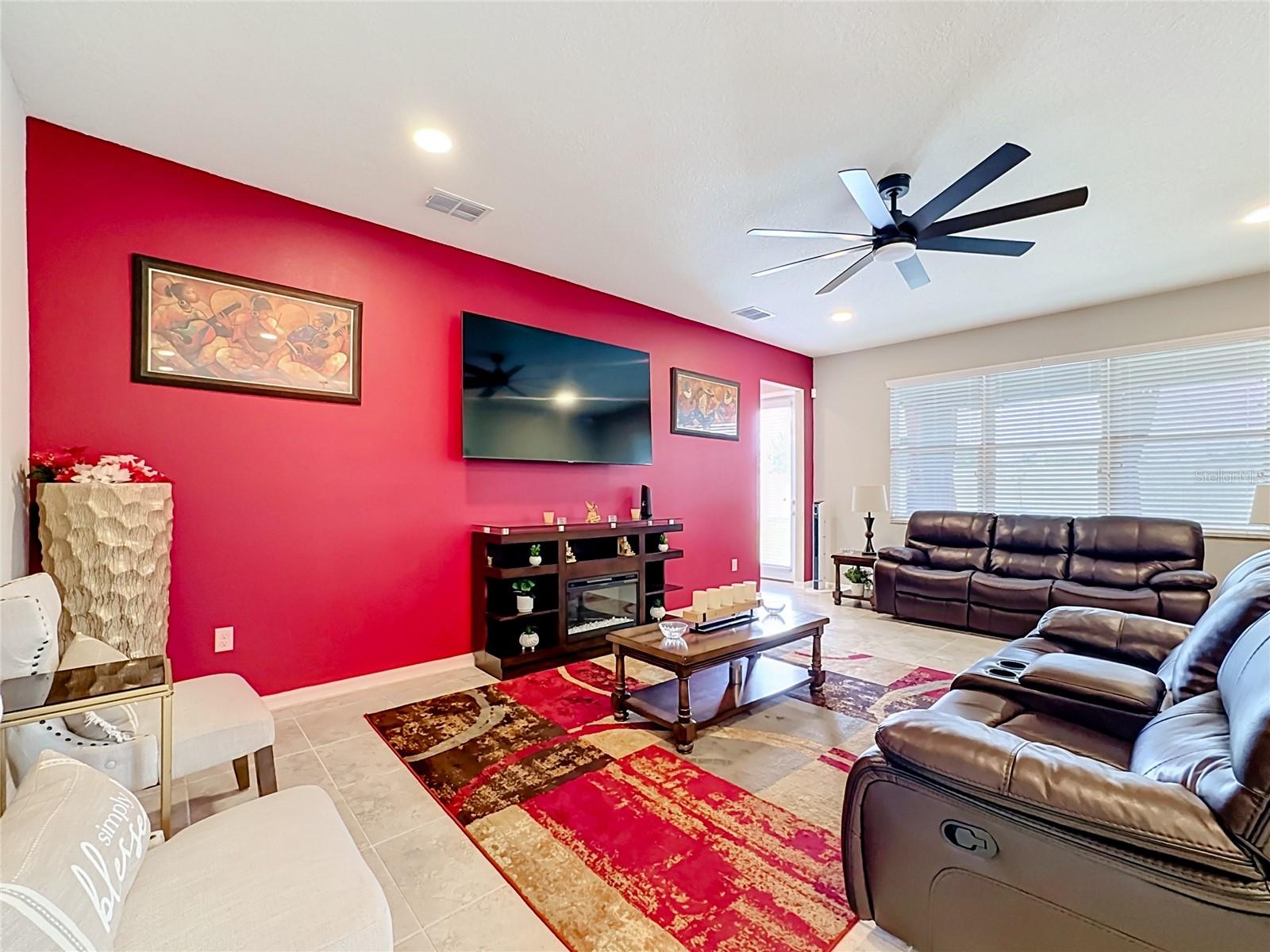 4923 EAGLE ROCK DR — photo 10