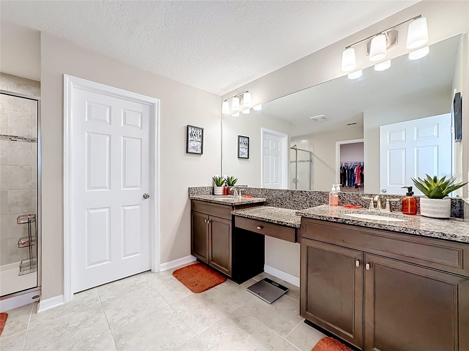 4923 EAGLE ROCK DR — photo 24