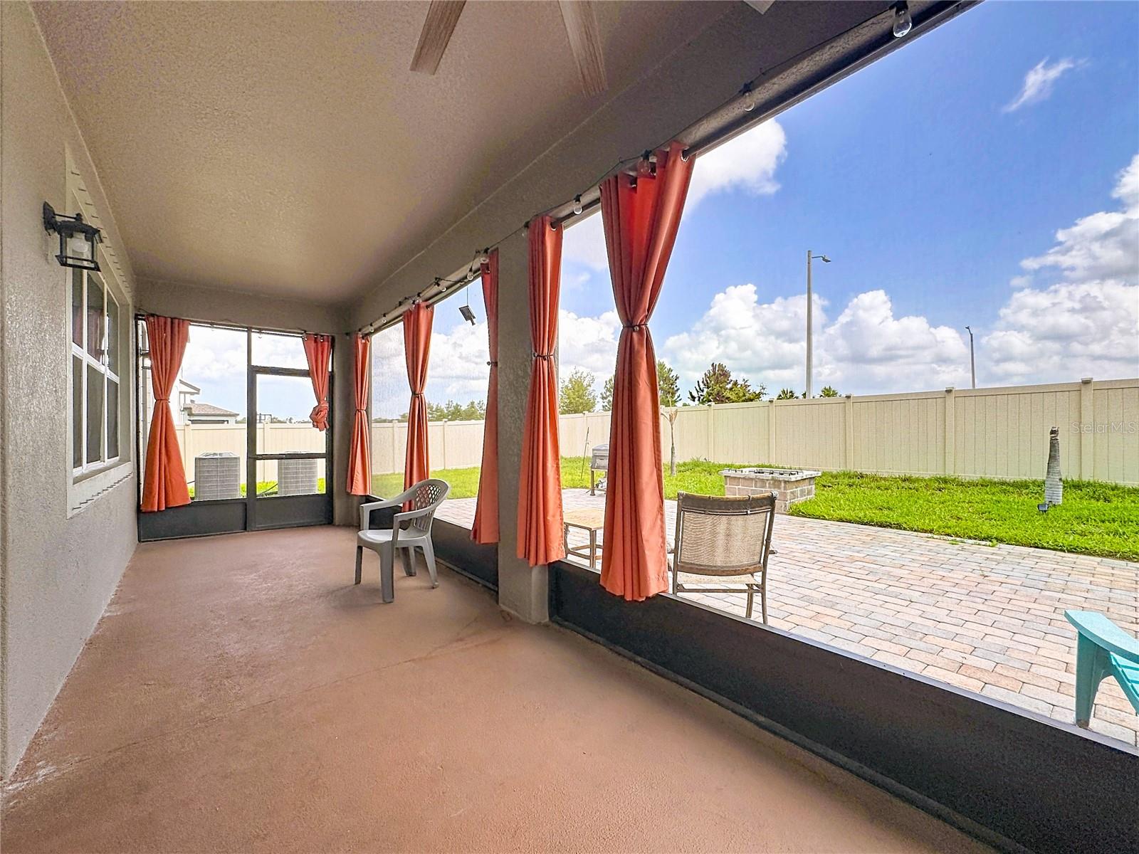 4923 EAGLE ROCK DR — photo 37