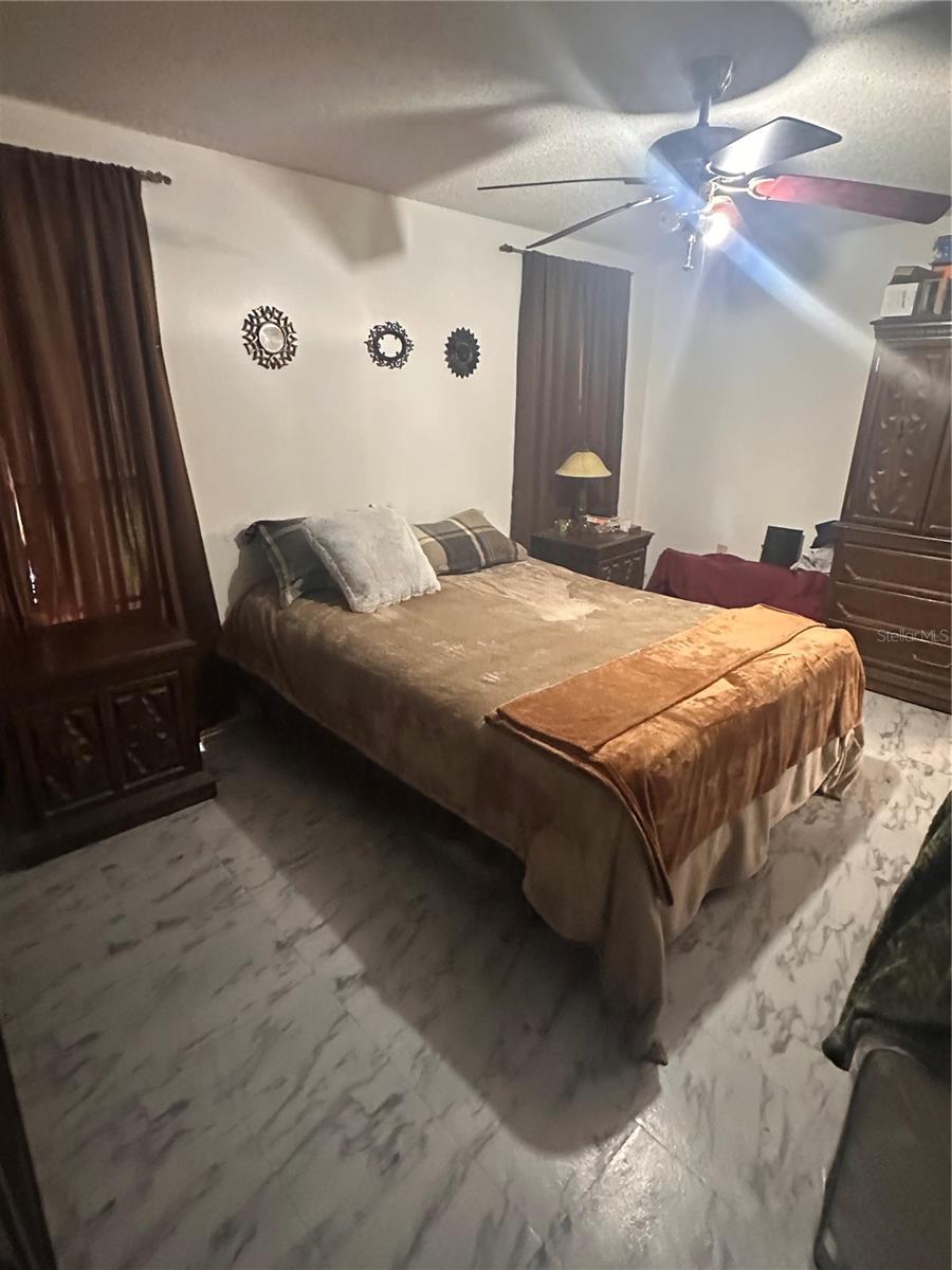 8848 OAK CIR — photo 19
