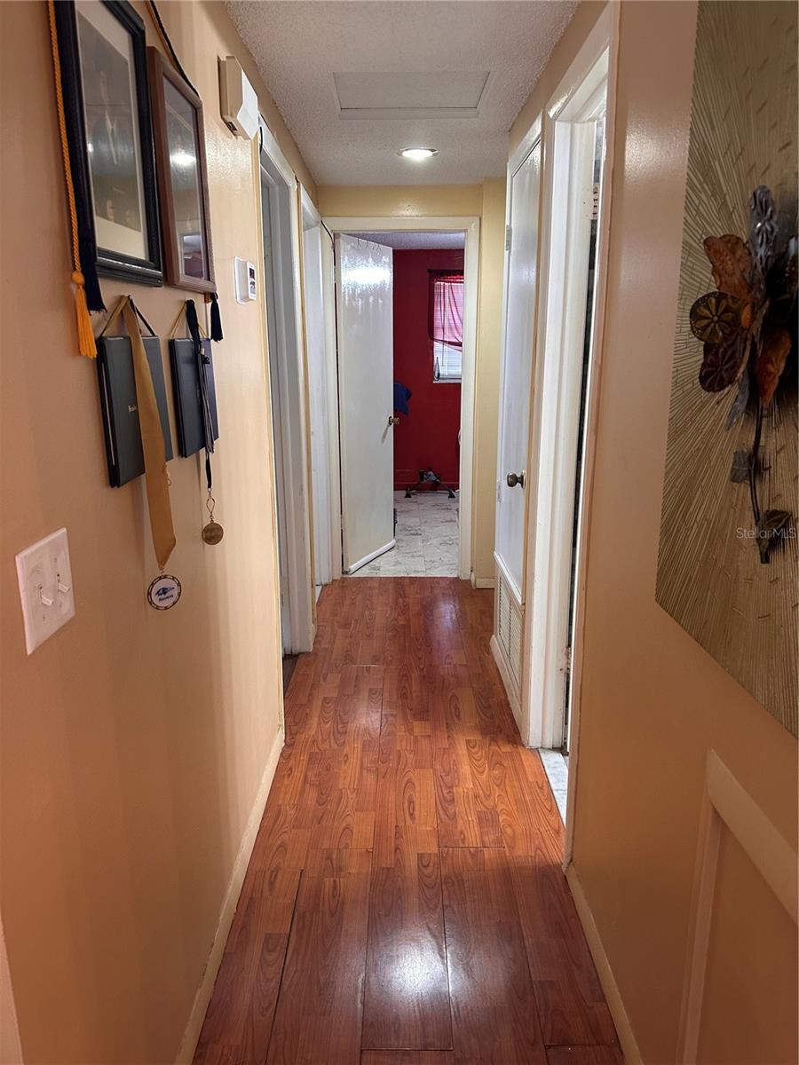 8848 OAK CIR — photo 26