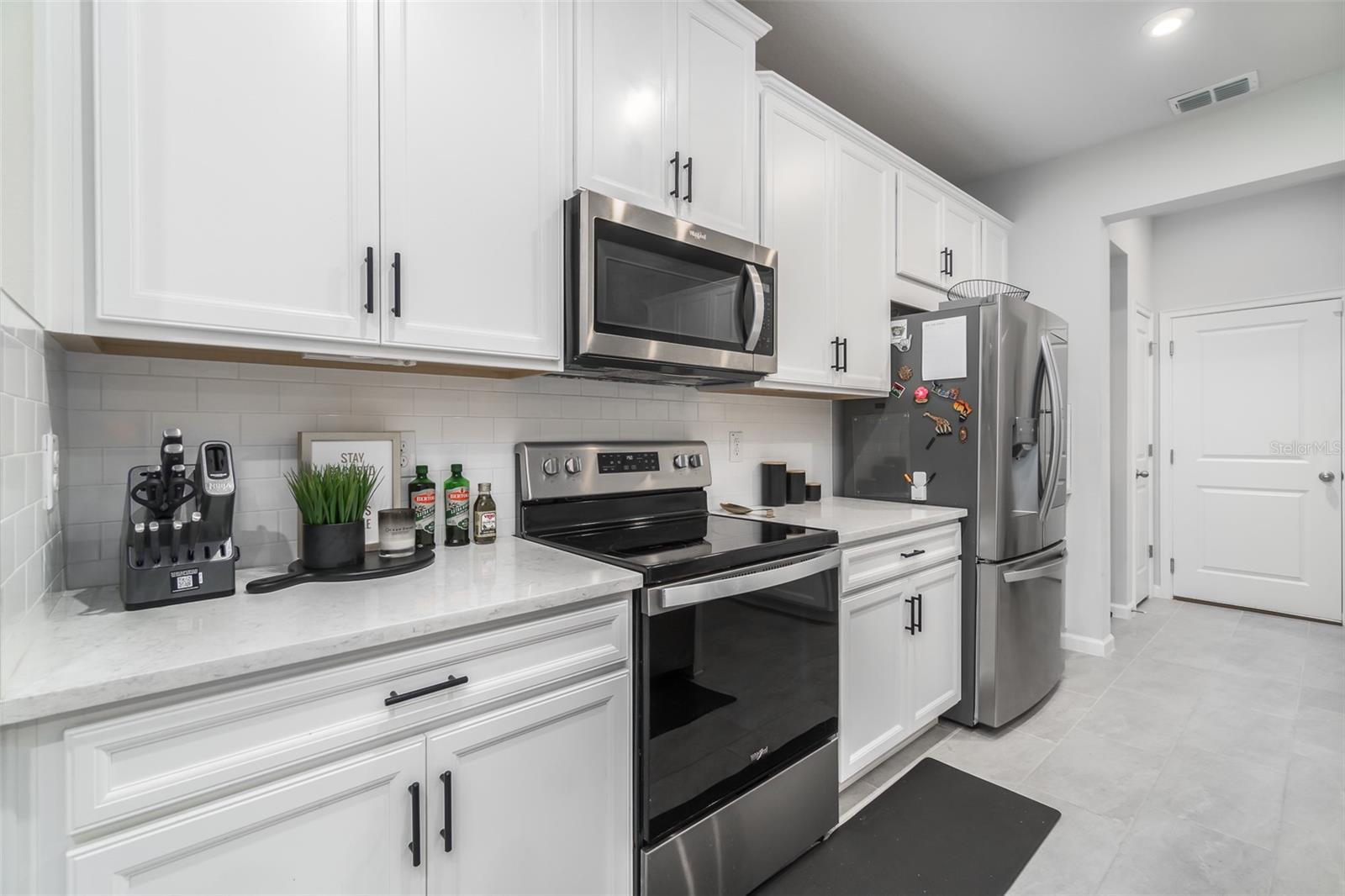 8518 PRIMROSE WILLOW PL — photo 10