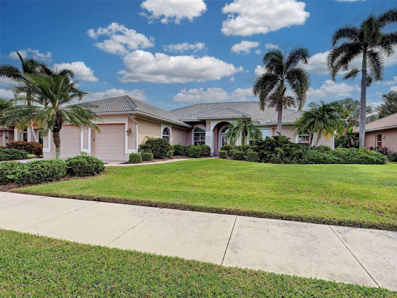 692 EGRET WALK LN — photo 3