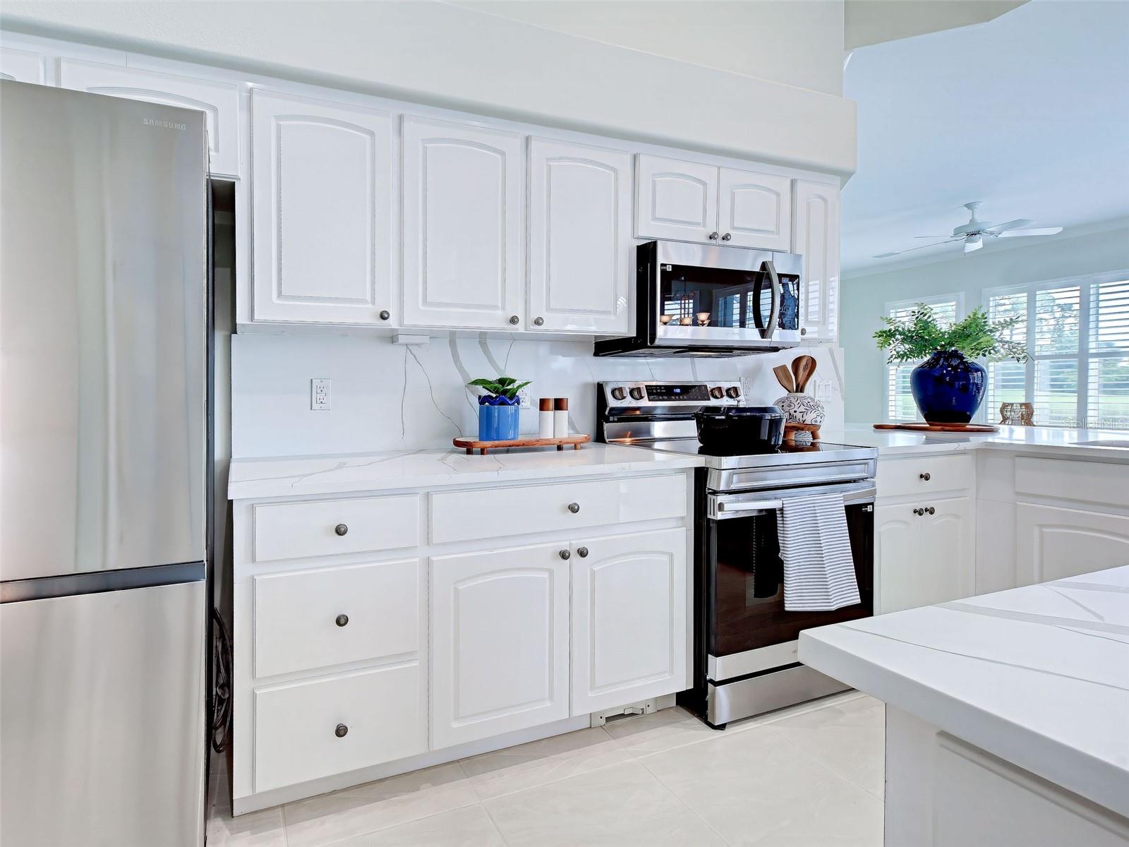 692 EGRET WALK LN — photo 10