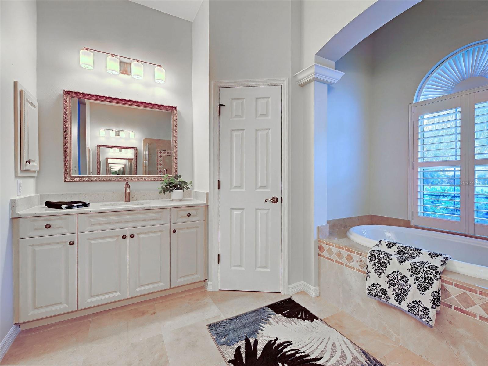 692 EGRET WALK LN — photo 34