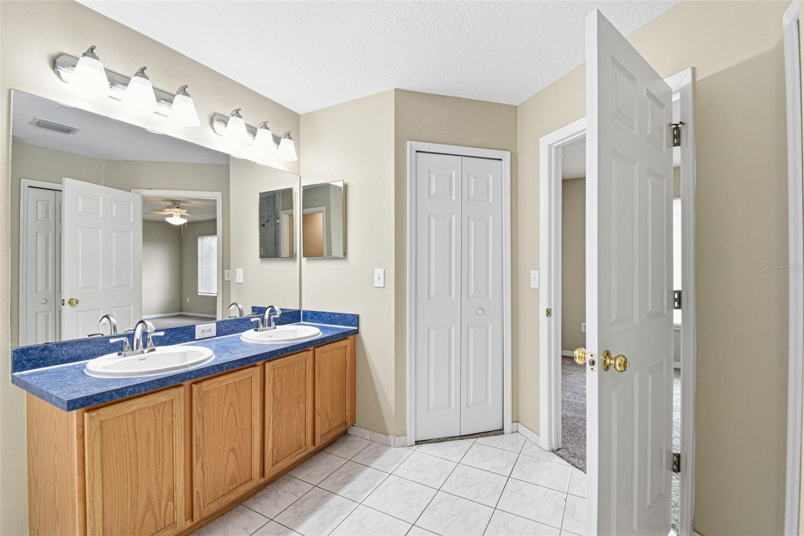 11006 SAILBROOKE DR — photo 47