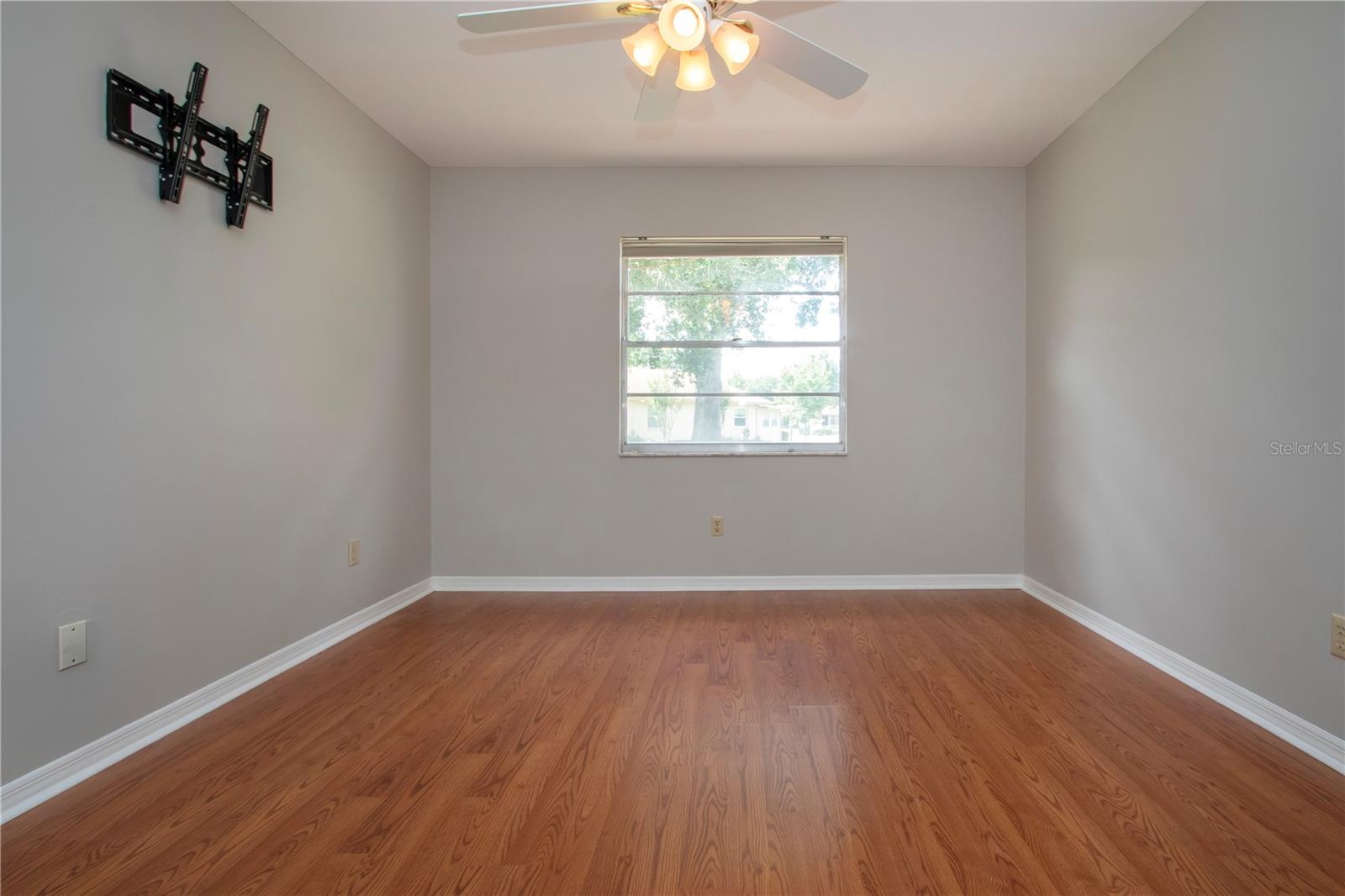 1828 FOXHUNT DR #A — photo 23