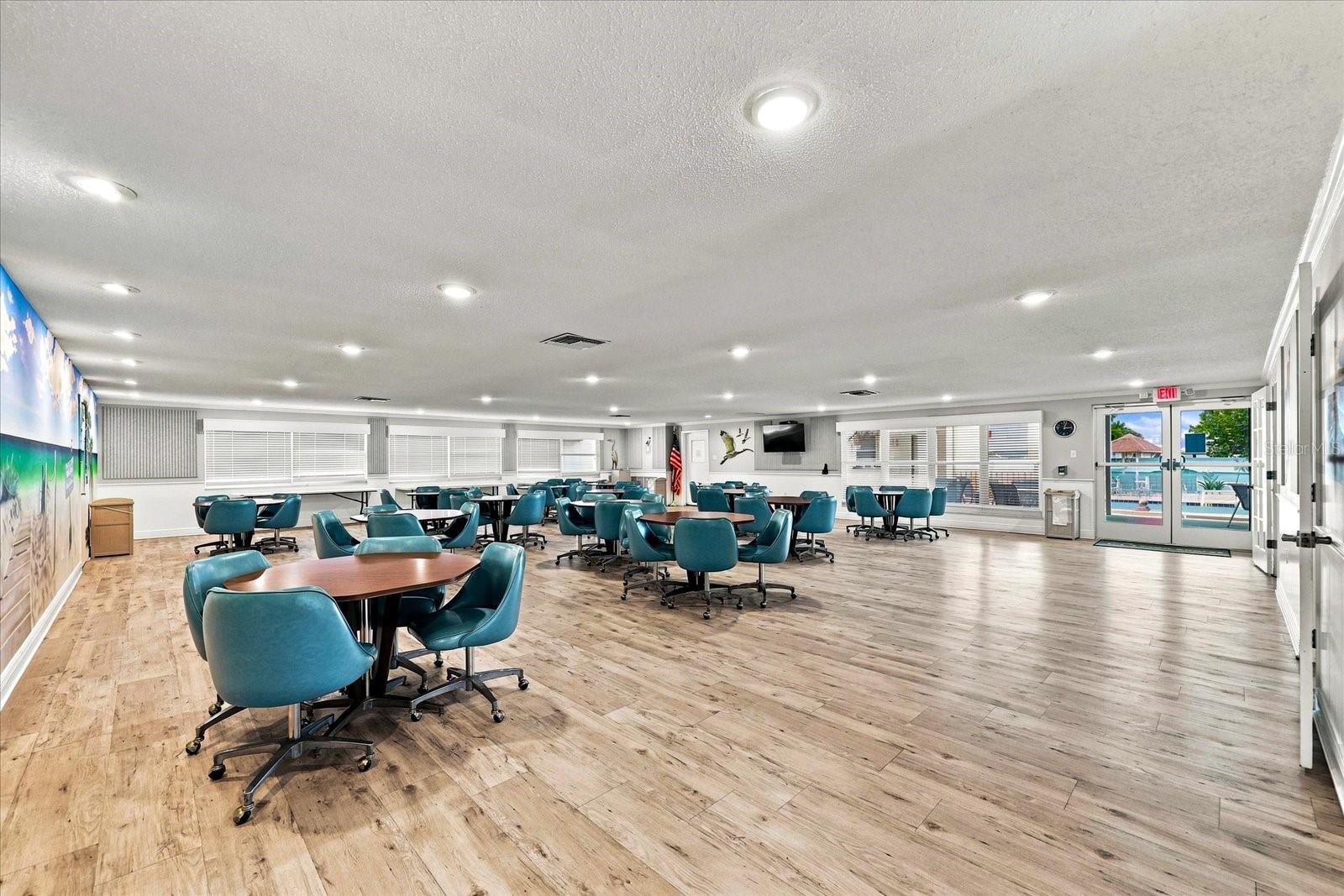 6020 SHORE BLVD S #1002 — photo 36
