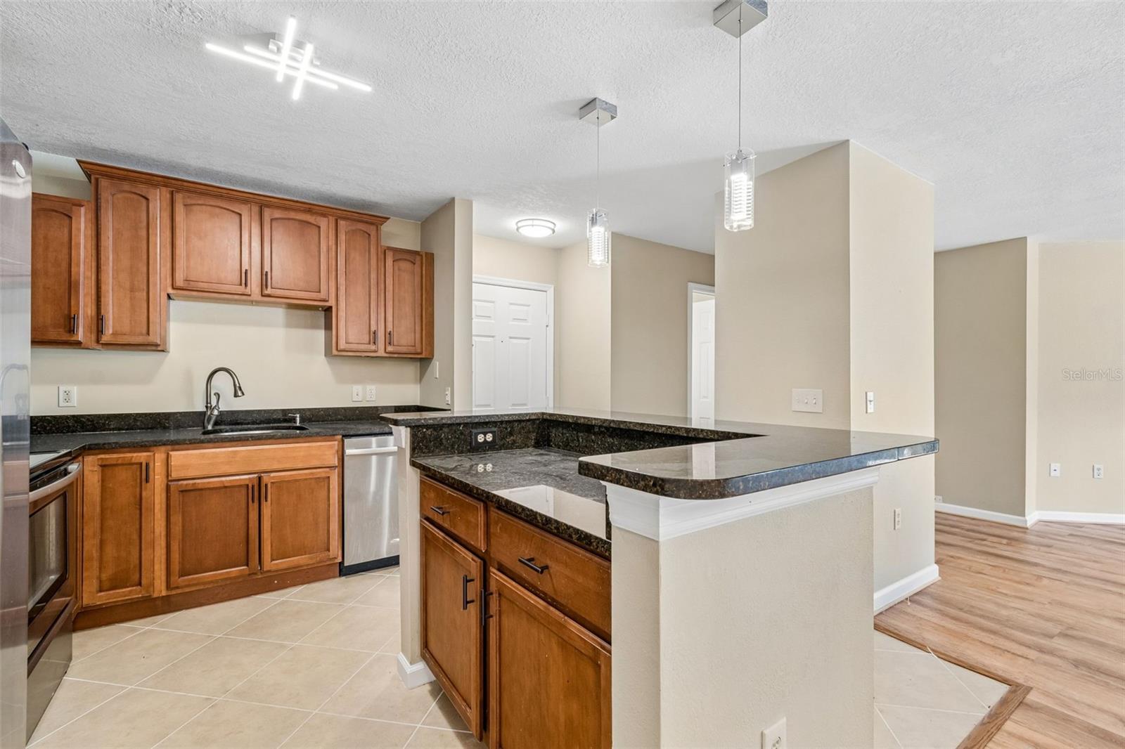 9481 HIGHLAND OAK DR #814 — photo 20
