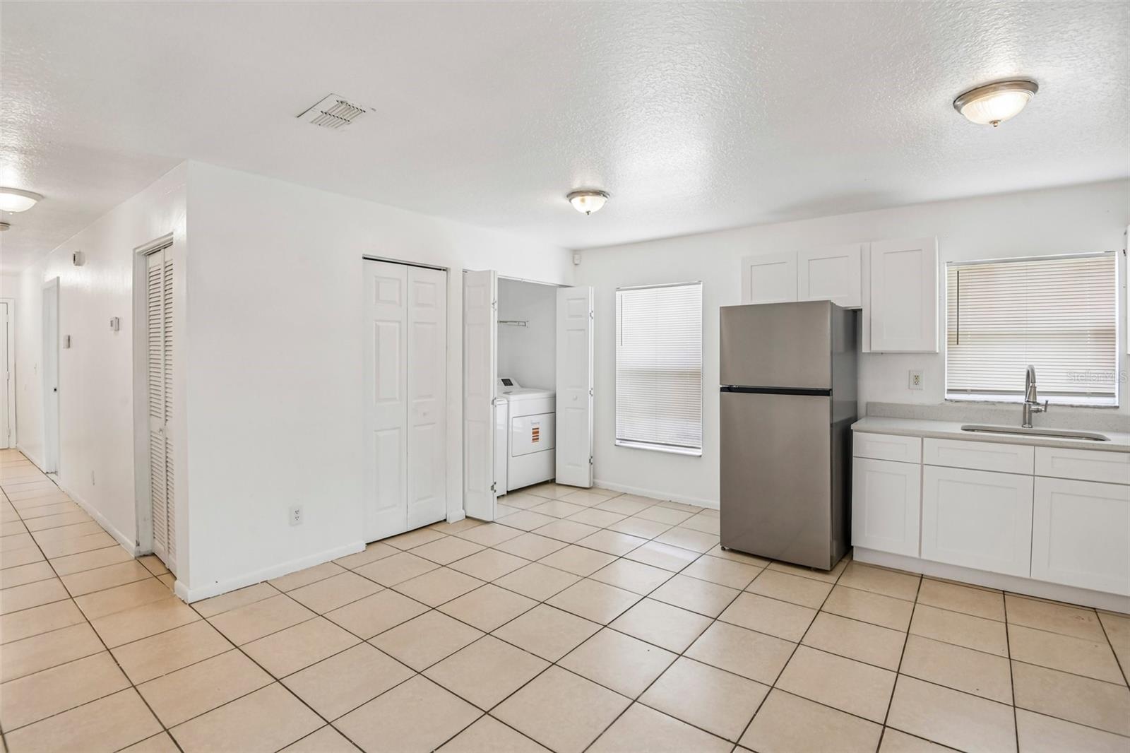 3808 N WHITTIER ST — photo 10