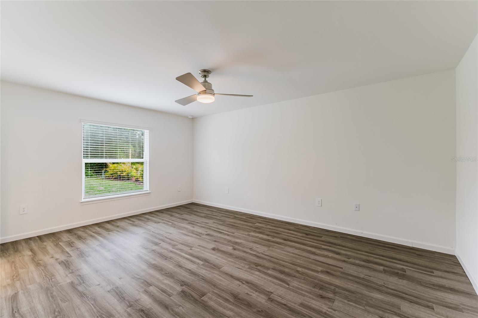 4127 CONUS AVE — photo 14