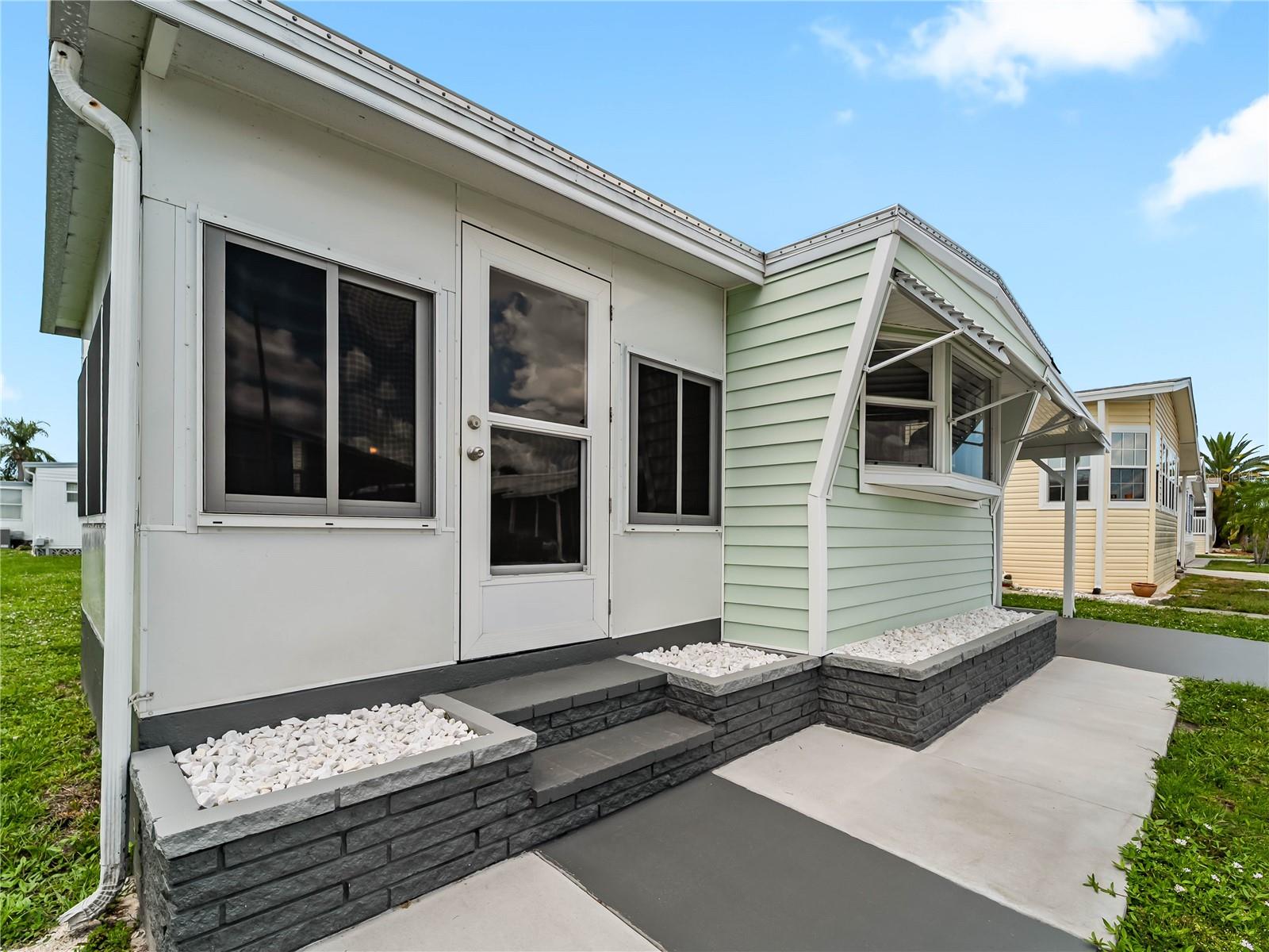 3402 SHINGLE OAK TER — photo 5