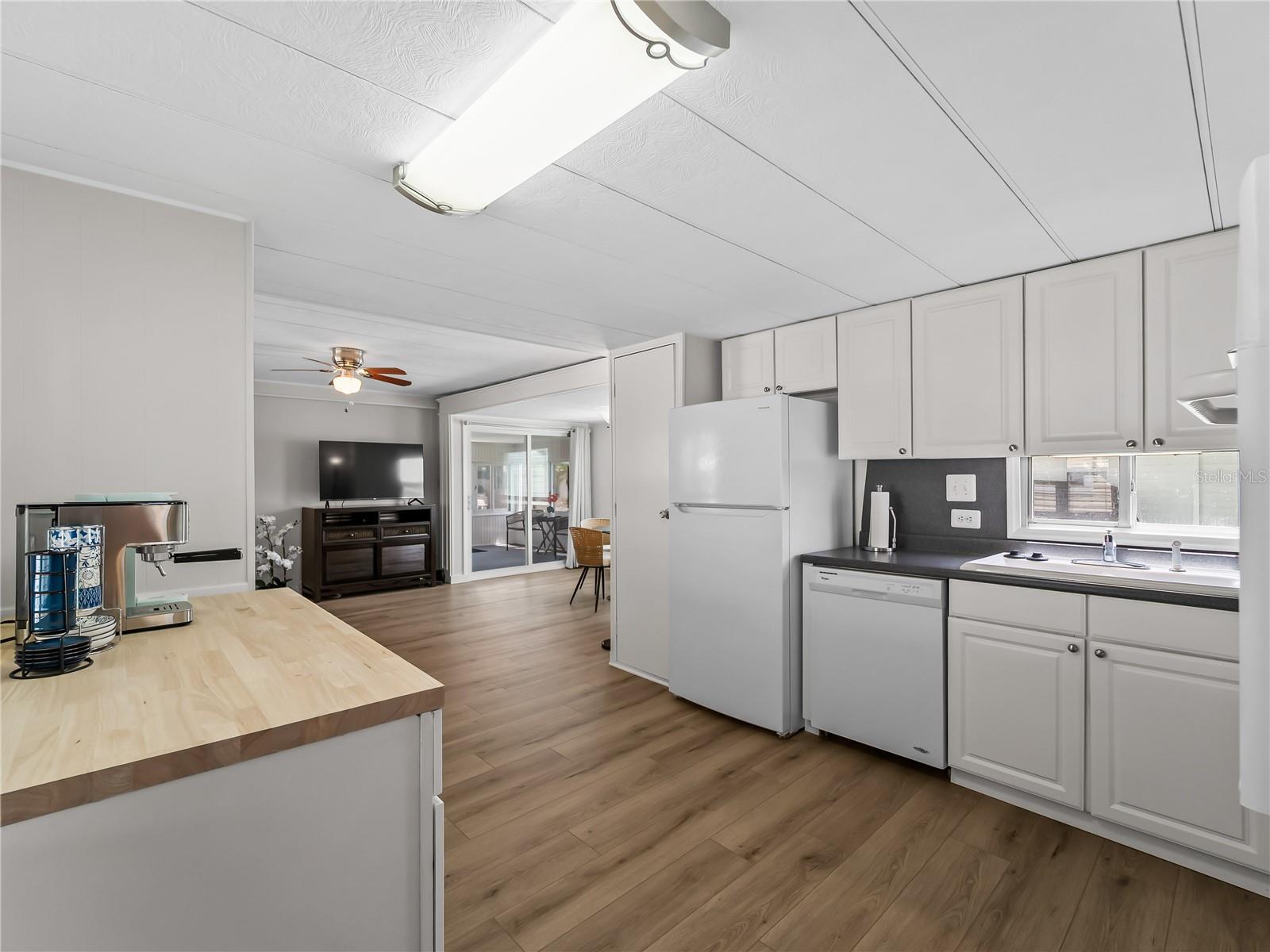 3402 SHINGLE OAK TER — photo 17