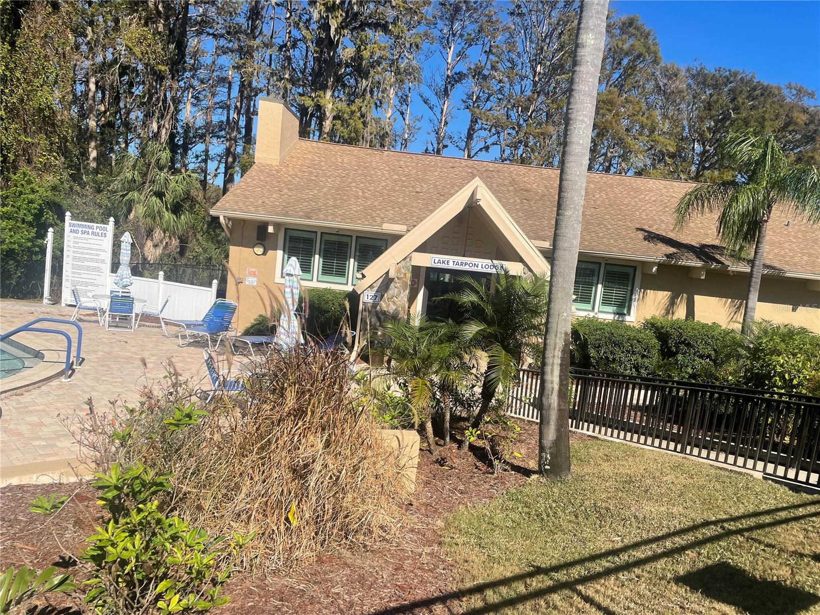 133 STAFFORD CIR — photo 34