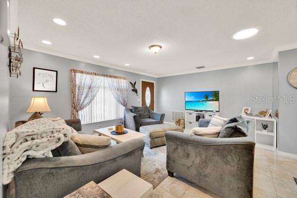 133 STAFFORD CIR — photo 8