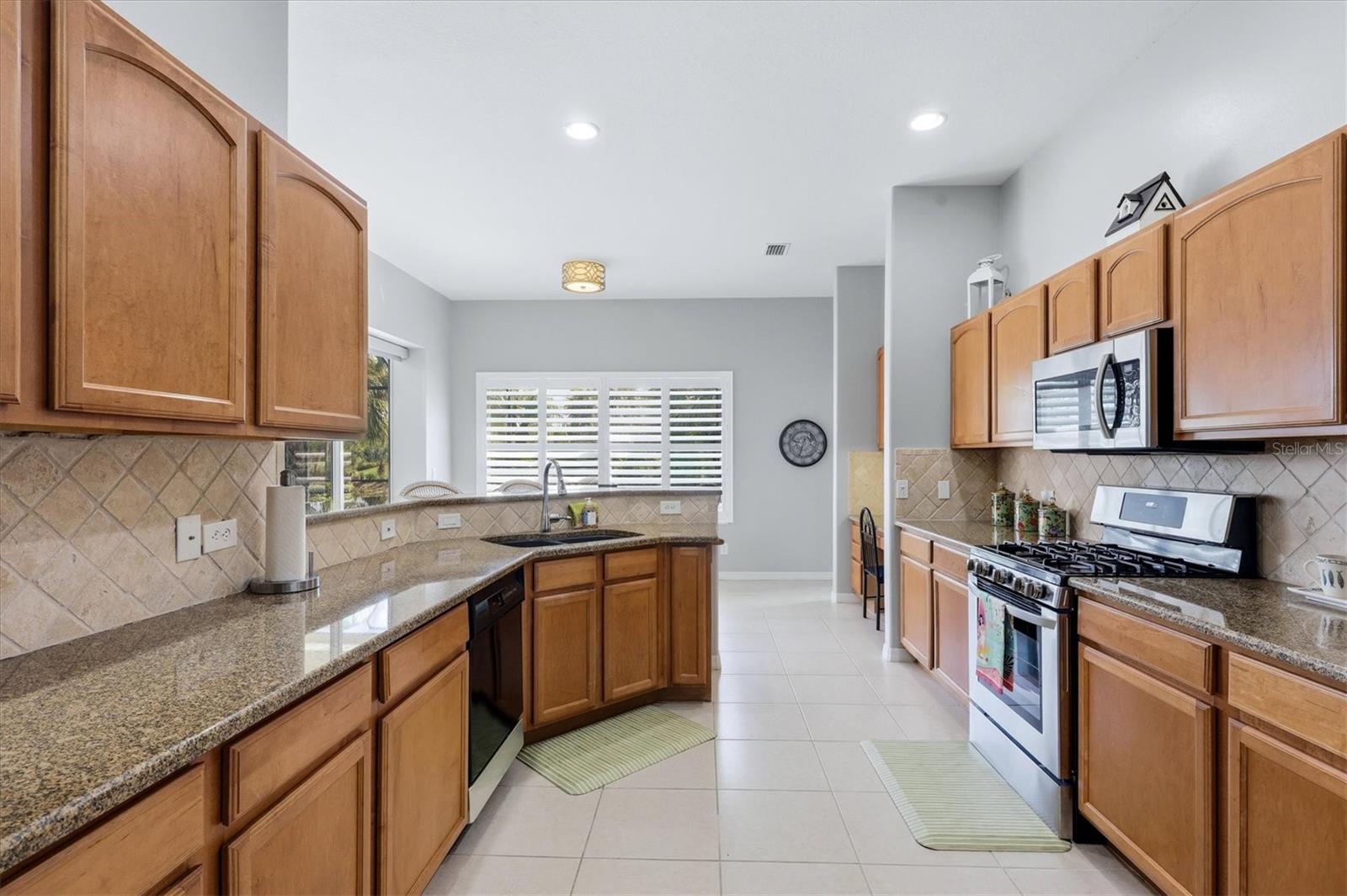 5236 PINE SHADOW LN — photo 21