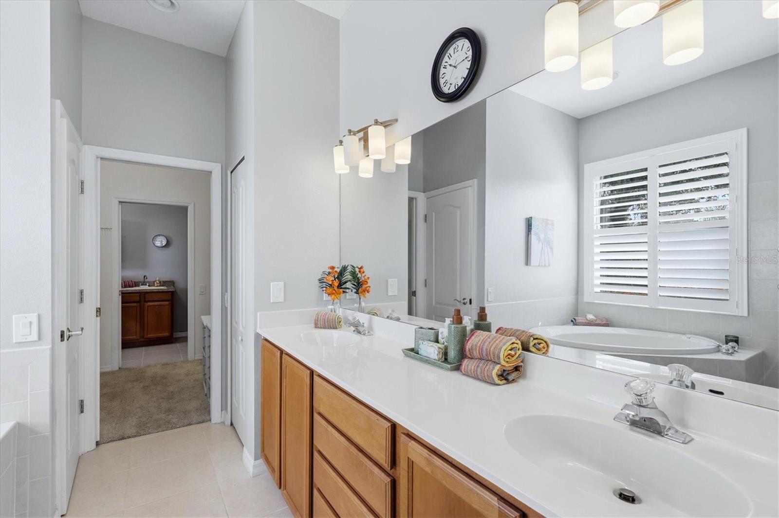 5236 PINE SHADOW LN — photo 28