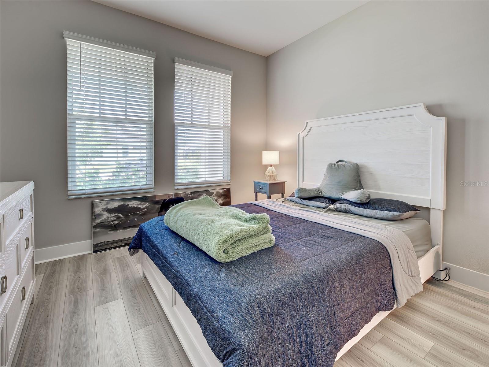 1684 LUGANO CIR — photo 26