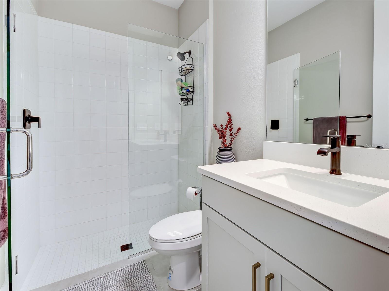 1684 LUGANO CIR — photo 45