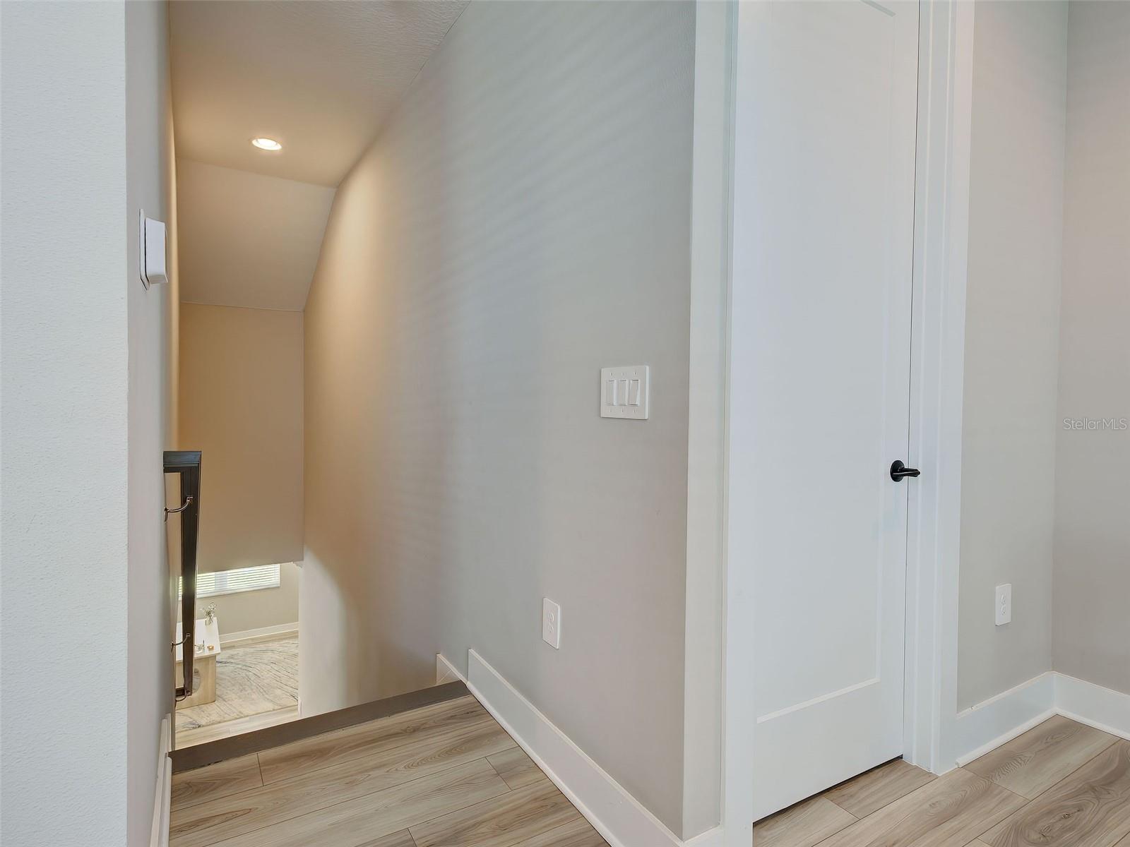 1684 LUGANO CIR — photo 34