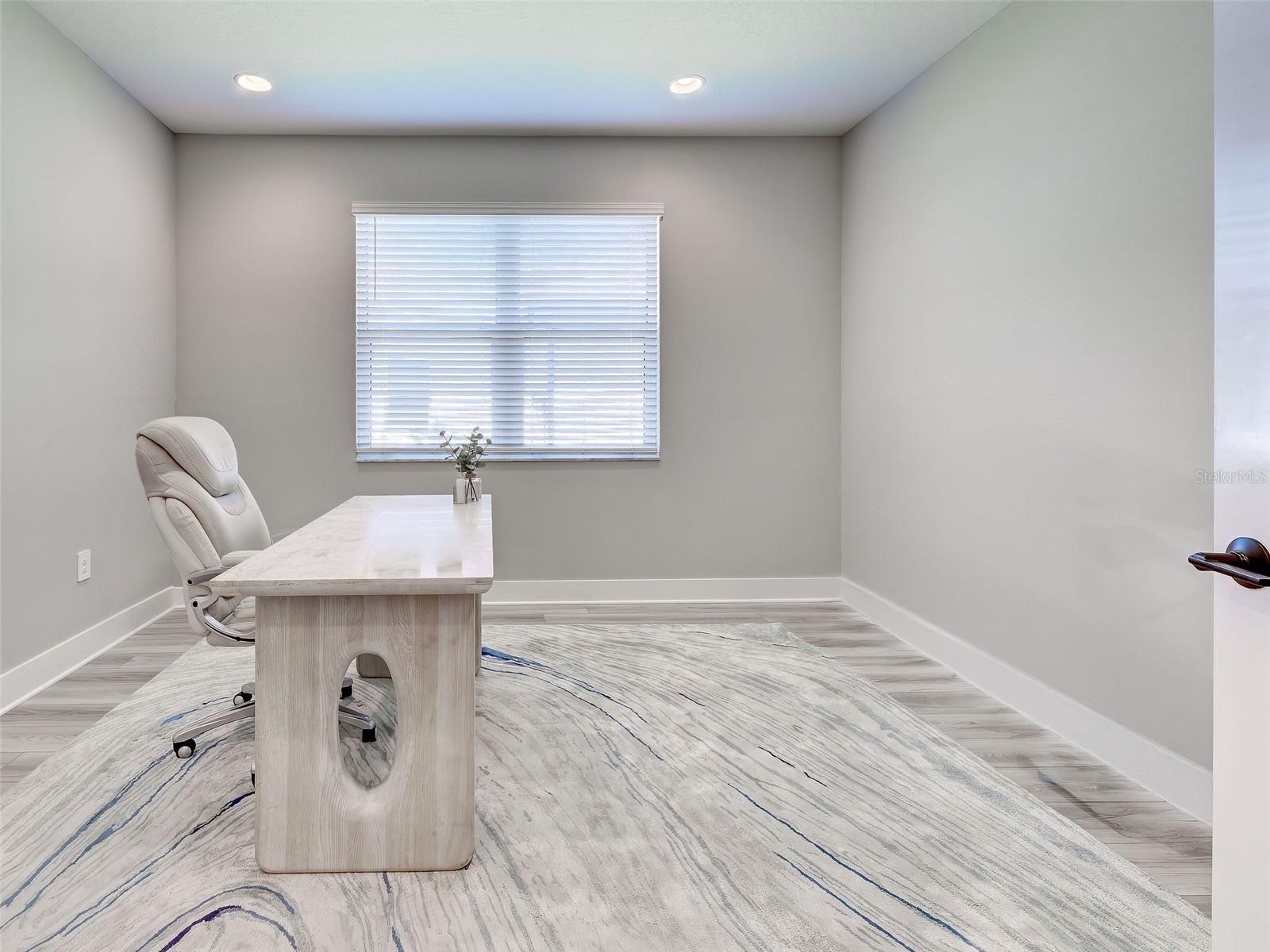 1684 LUGANO CIR — photo 16