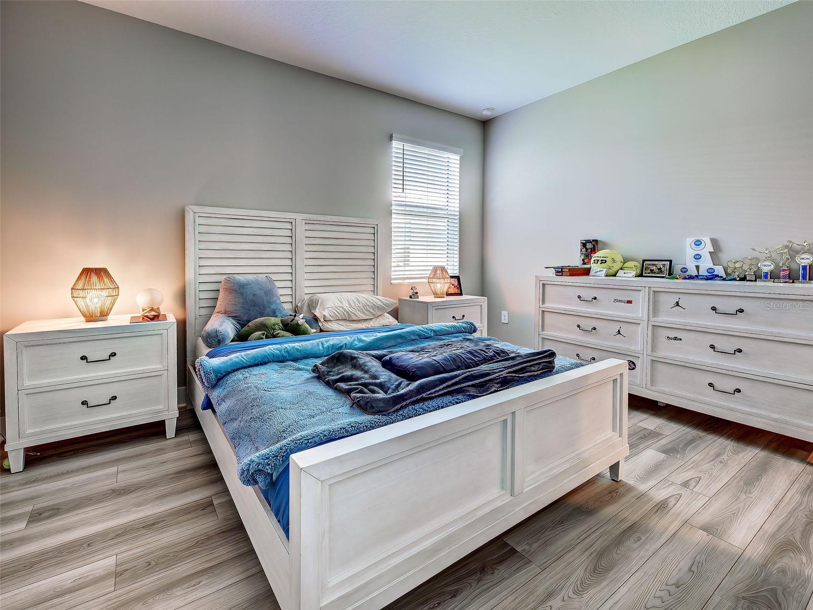 1684 LUGANO CIR — photo 31