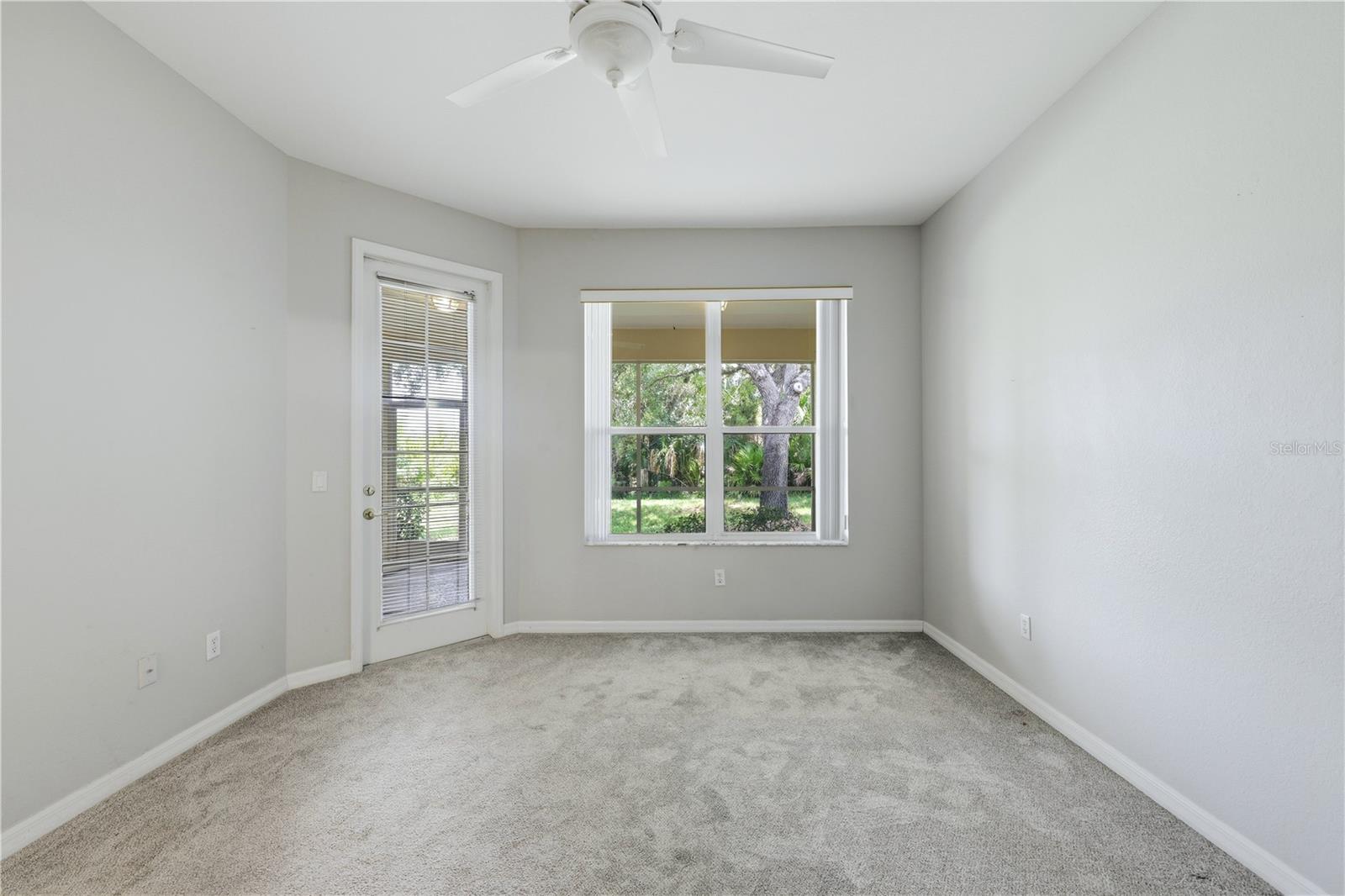 2462 MAGNOLIA CIR — photo 18