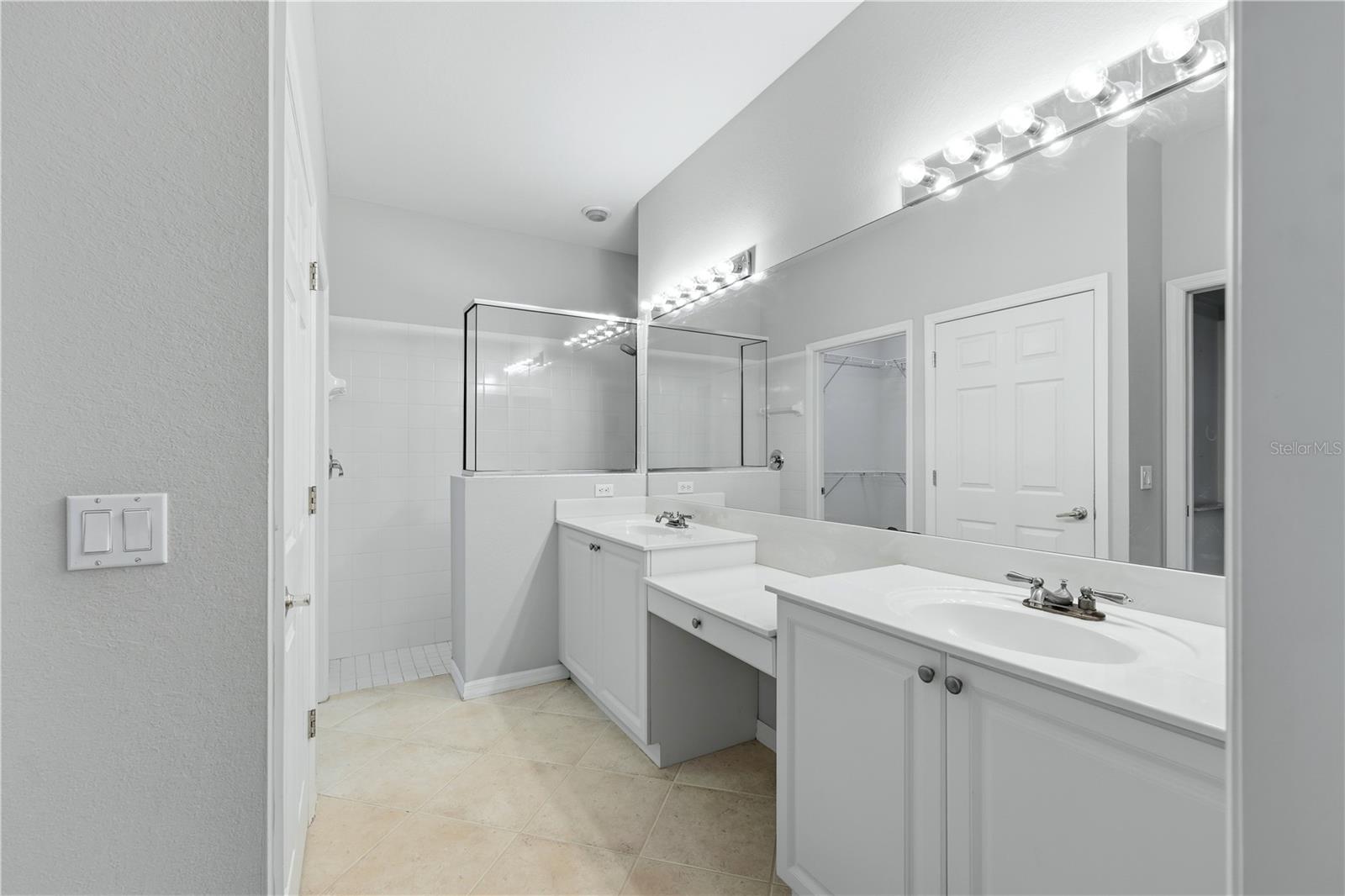 2462 MAGNOLIA CIR — photo 19