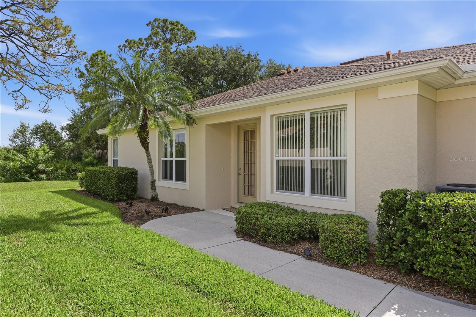2462 MAGNOLIA CIR — photo 3