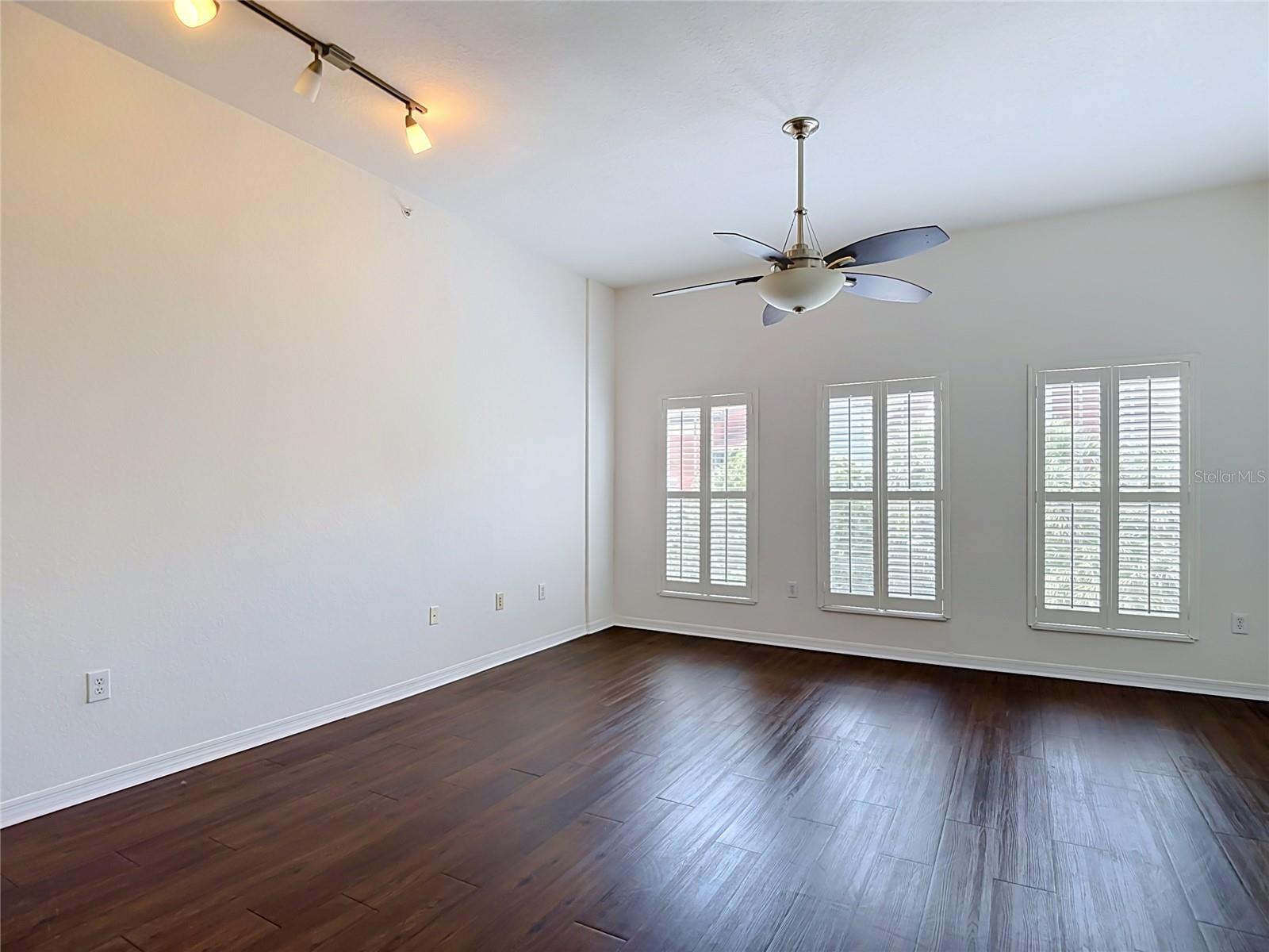 501 S MOODY AVE #1139B — photo 8