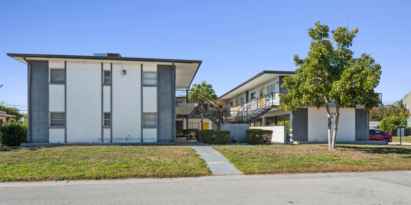 300 S NIMBUS AVE — photo 2