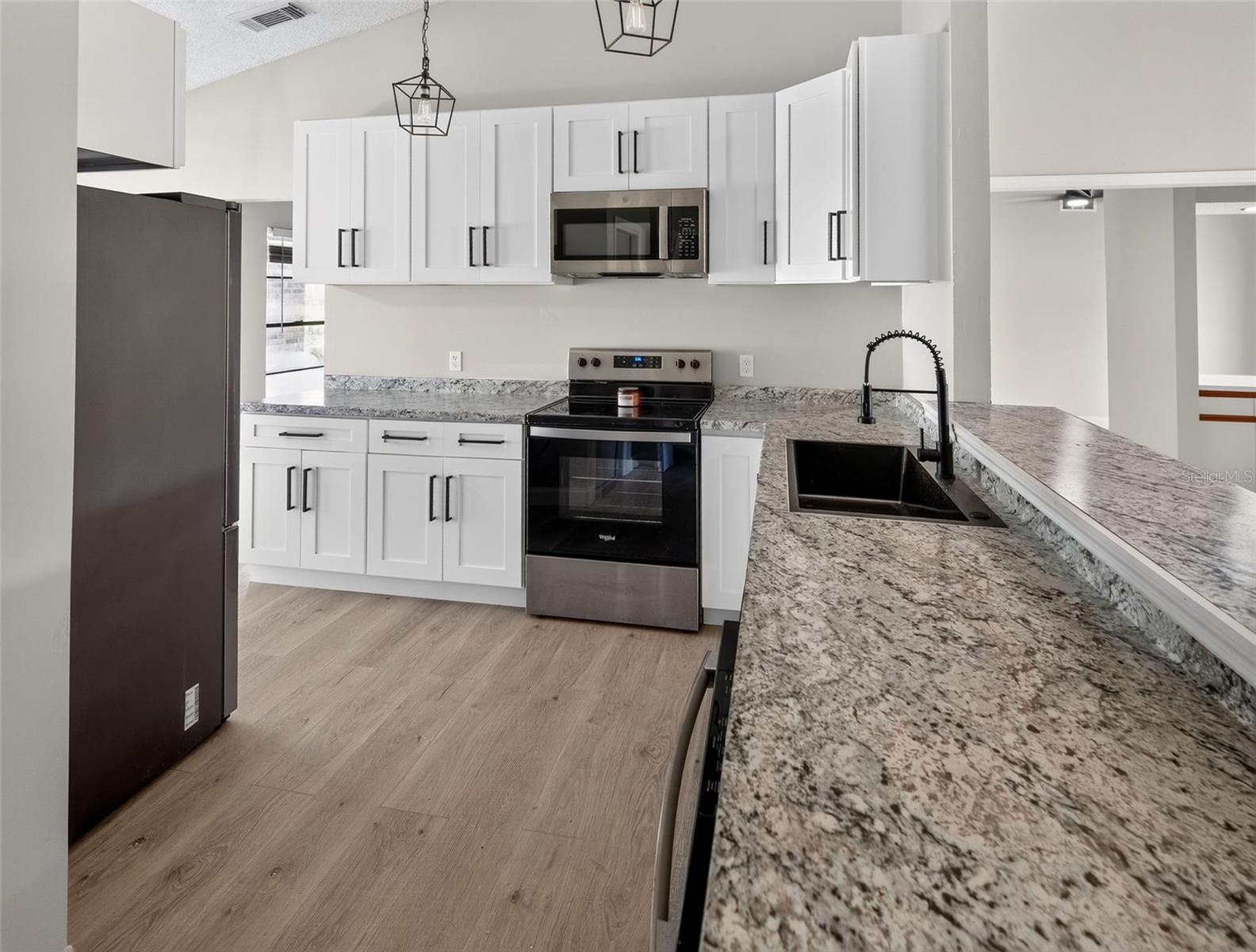 10428 TARA DR — photo 13