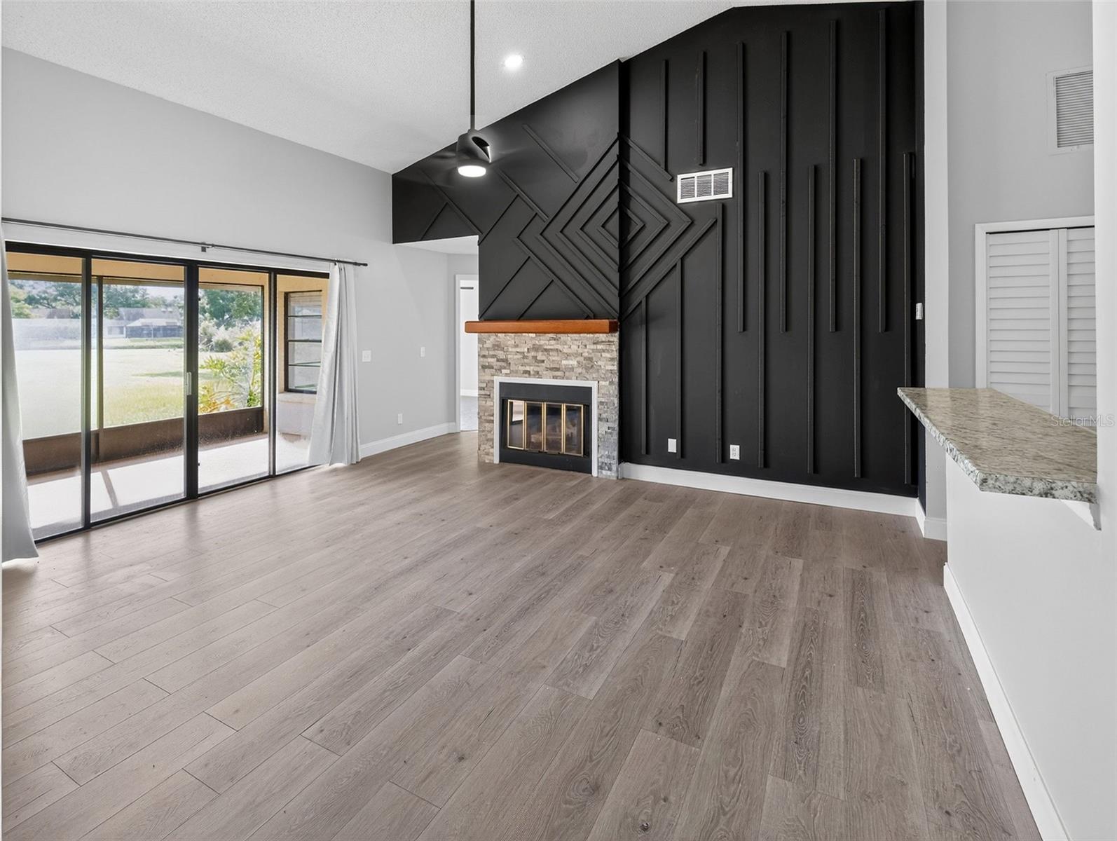 10428 TARA DR — photo 8