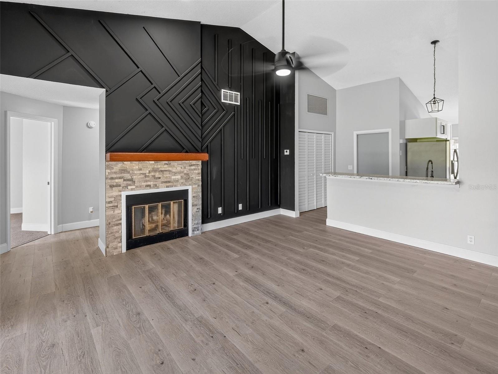 10428 TARA DR — photo 9