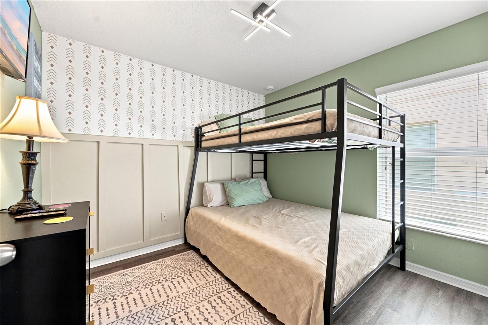 1111 SEMINOLE SKY DR — photo 39