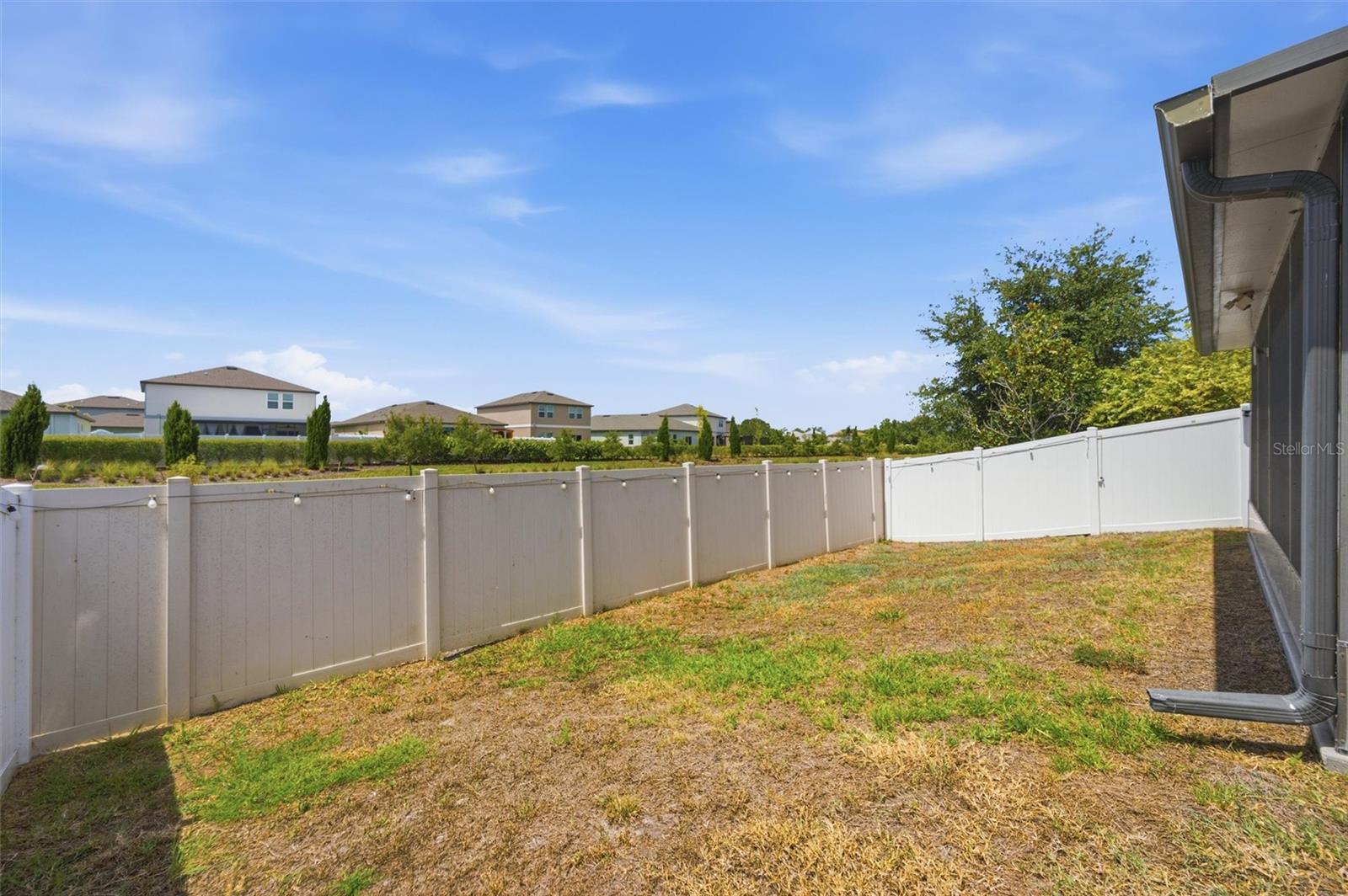 1111 SEMINOLE SKY DR — photo 27