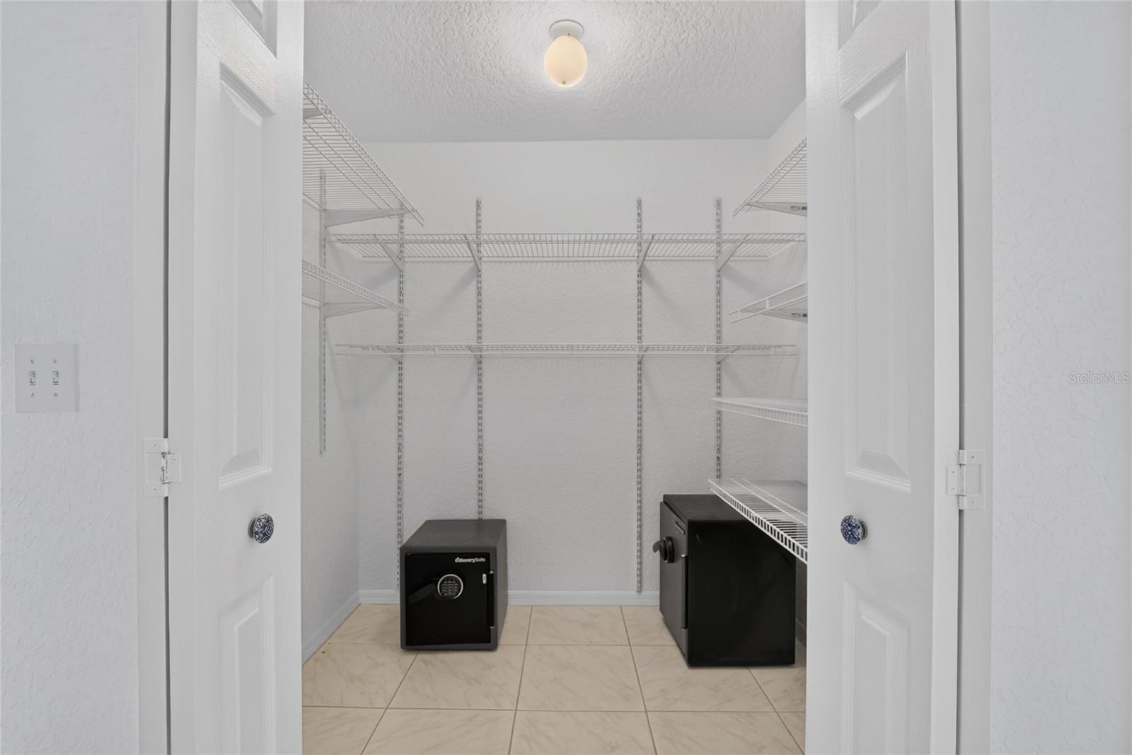 3212 CONCORD WAY — photo 47