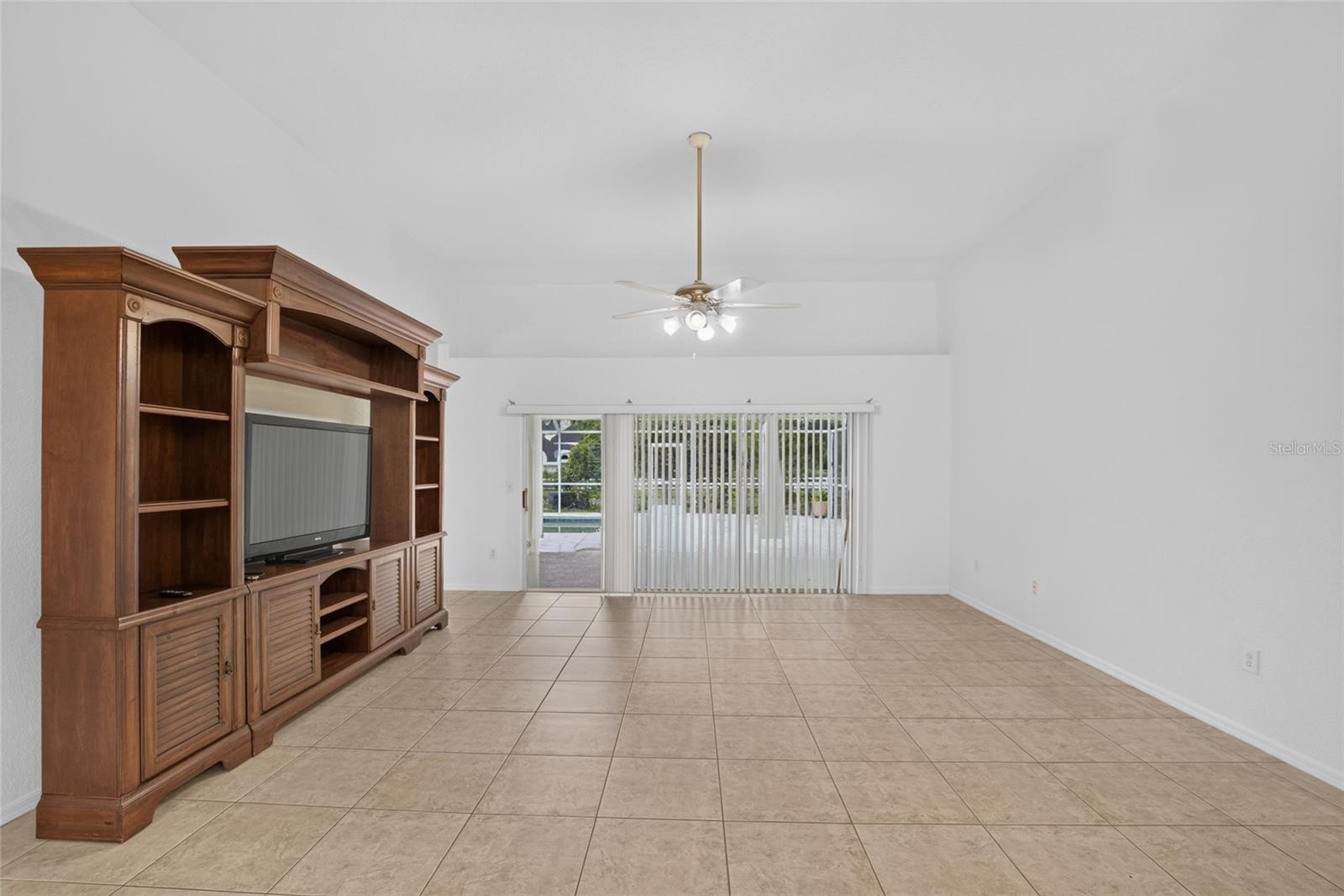 3212 CONCORD WAY — photo 20