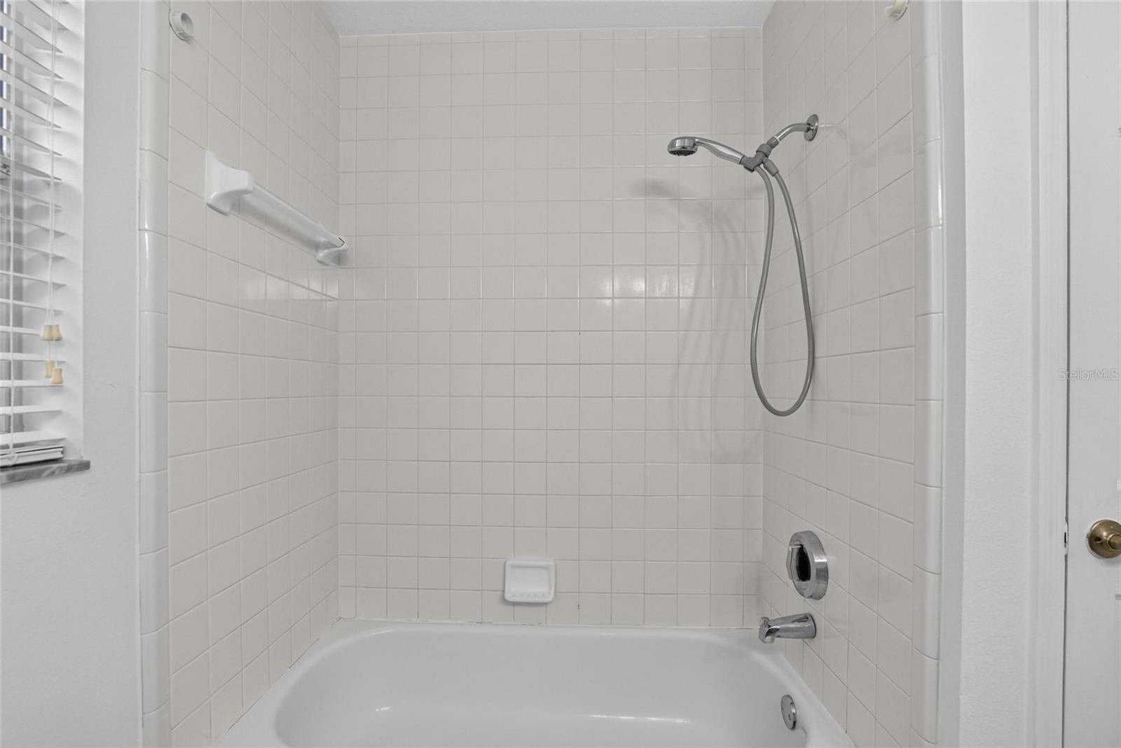 3212 CONCORD WAY — photo 32