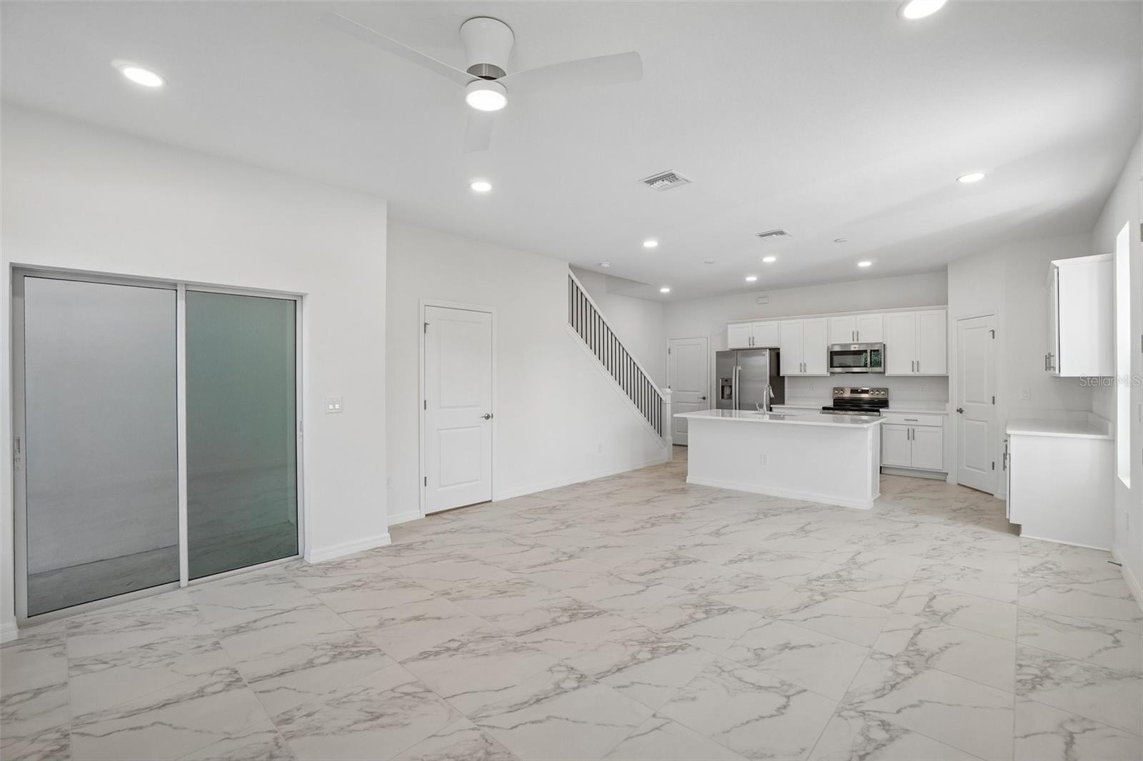 613 SILVER STREAM CT — photo 2