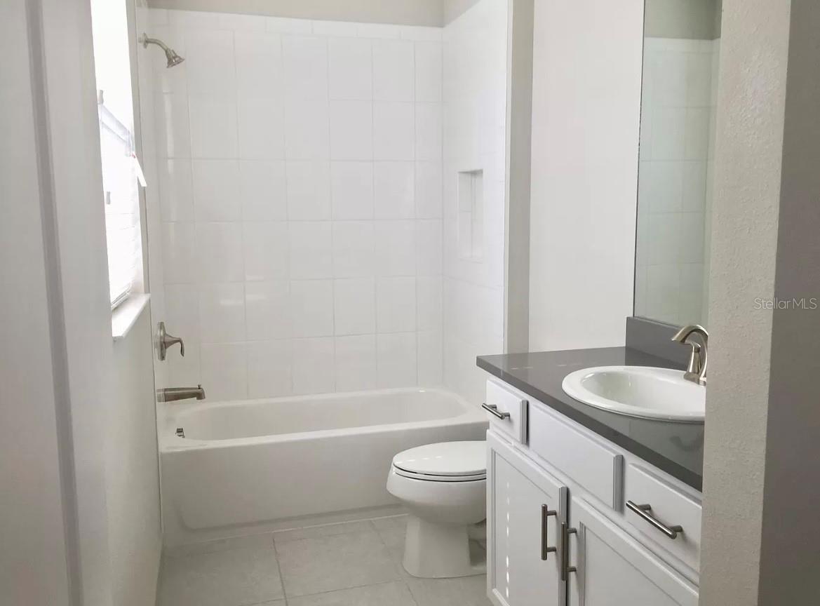 30791 LINDENTREE DR — photo 11