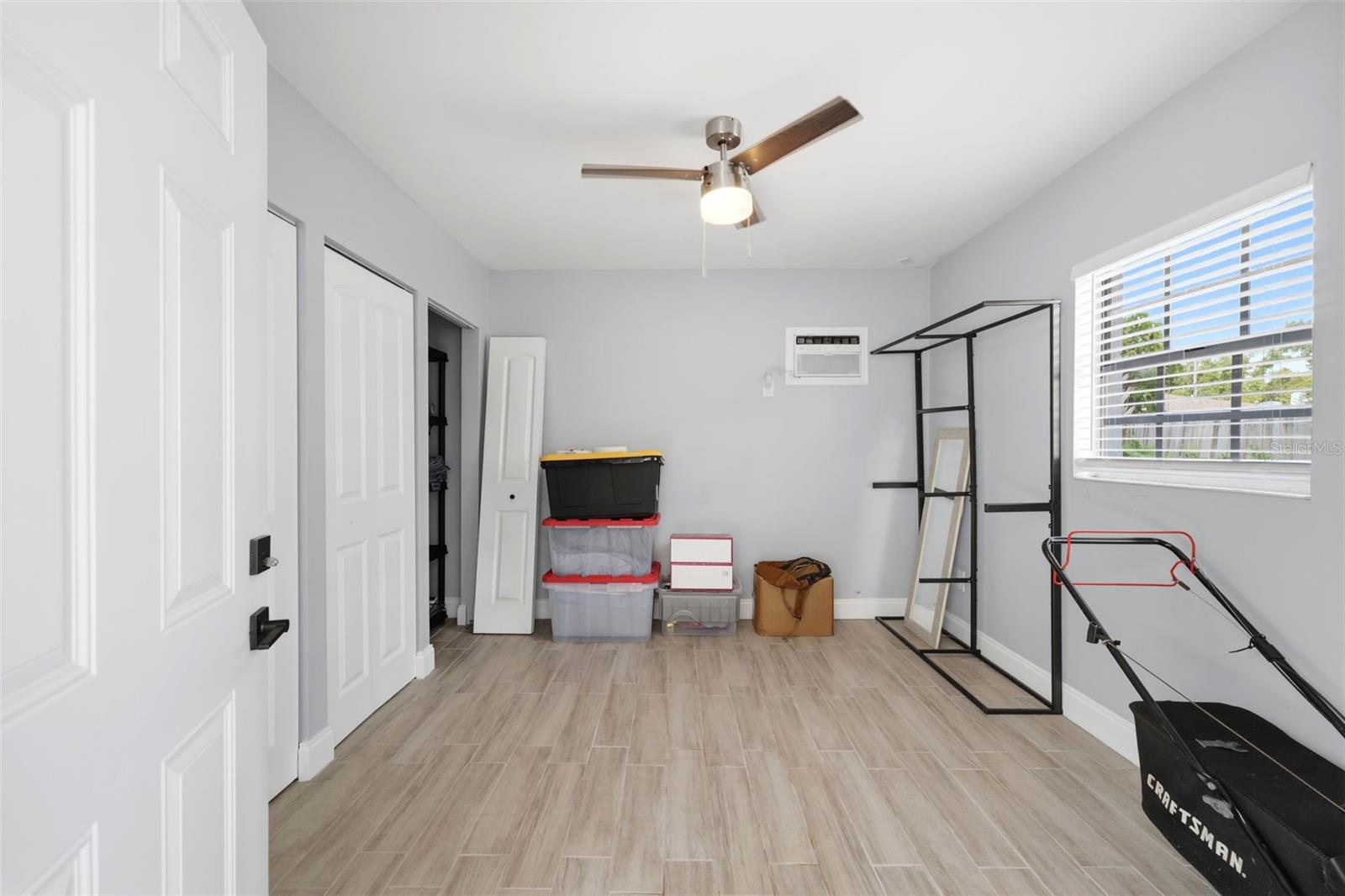 3147 W CORDELIA ST — photo 22